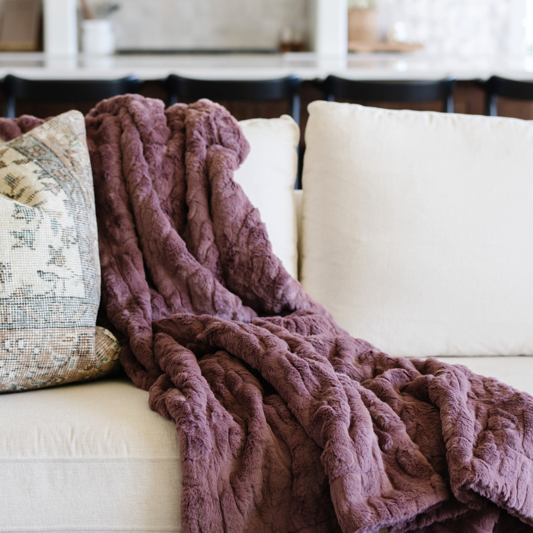 Patterned Faux Fur Xl Throw Blankets