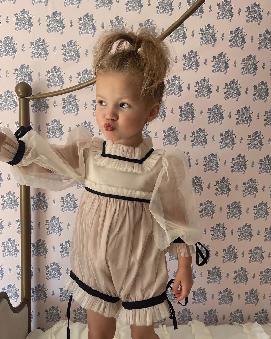 Freya Wallpaper By Pepper Design