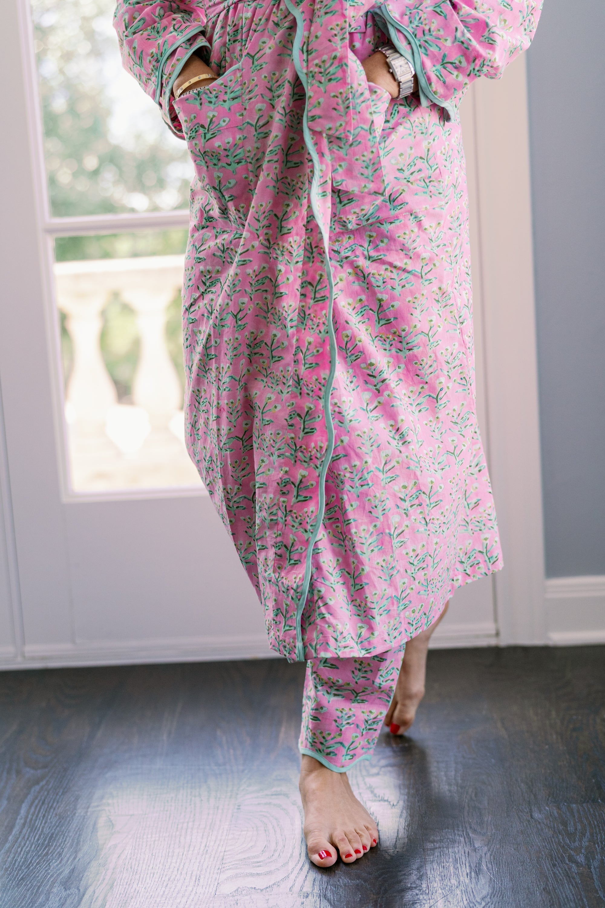 Adult Sydney Robe (tulip Pink)