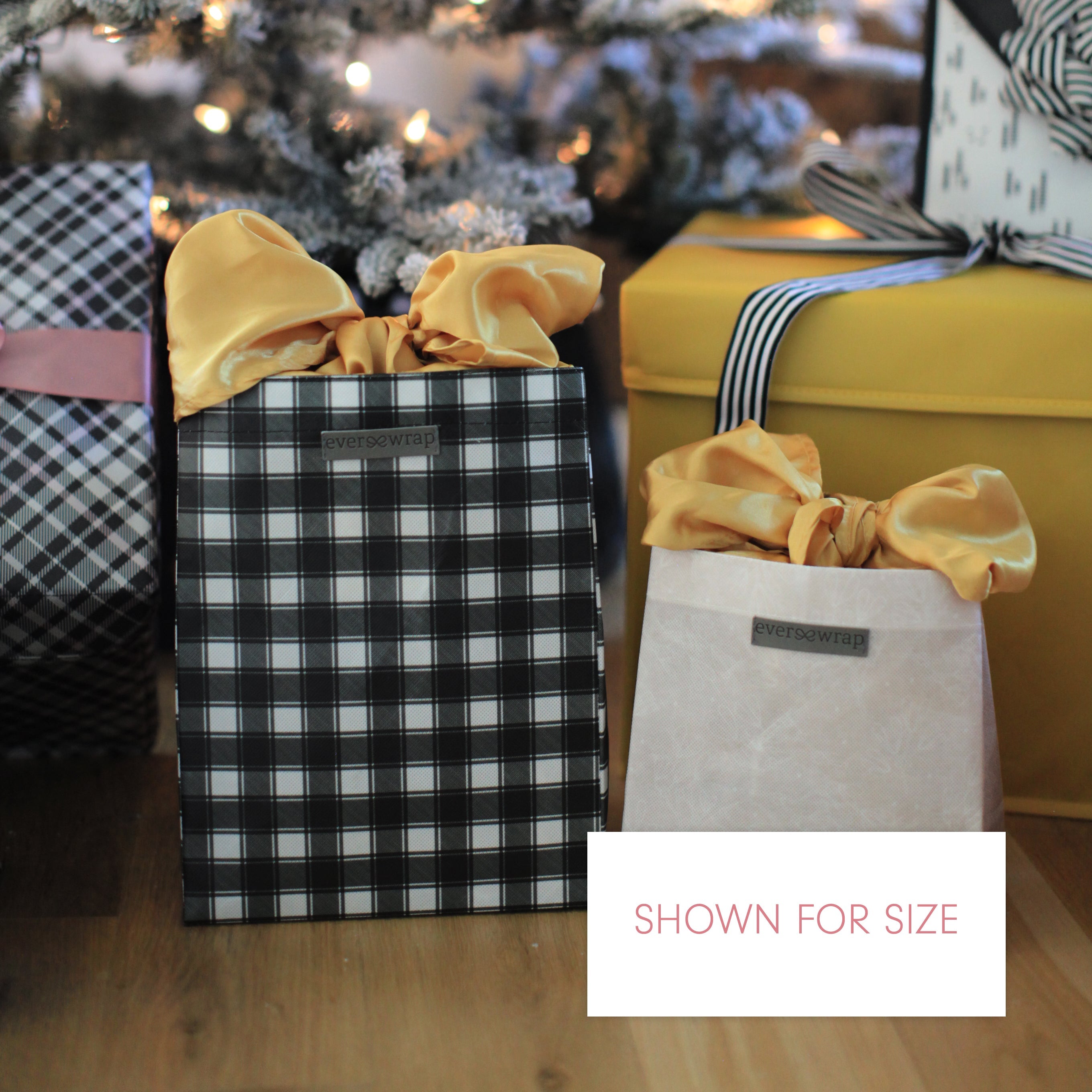 Everbag: Medium Black And White Buffalo Check With Gold Satin Bow