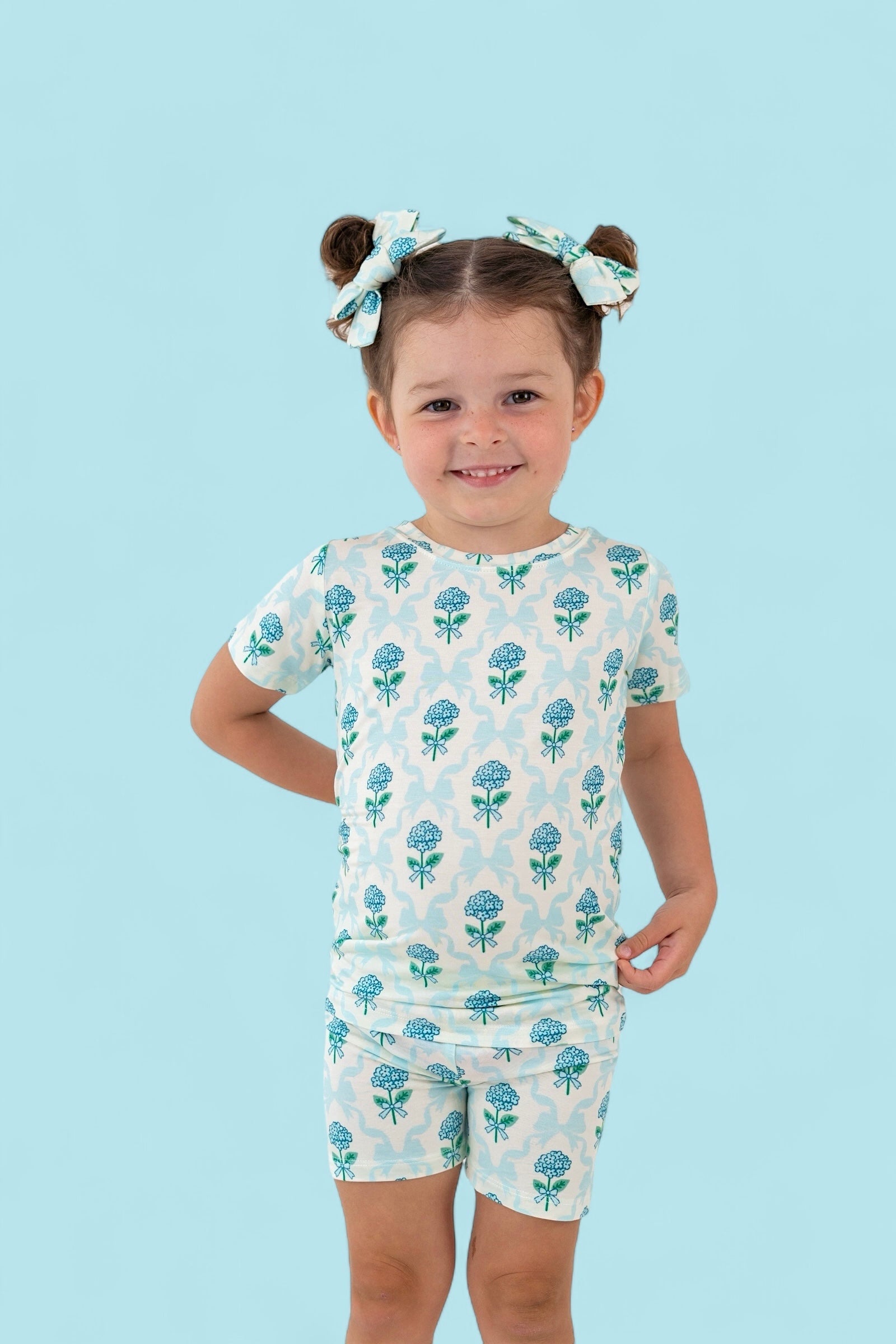 Blue Ribbon Blooms Dream Short Set