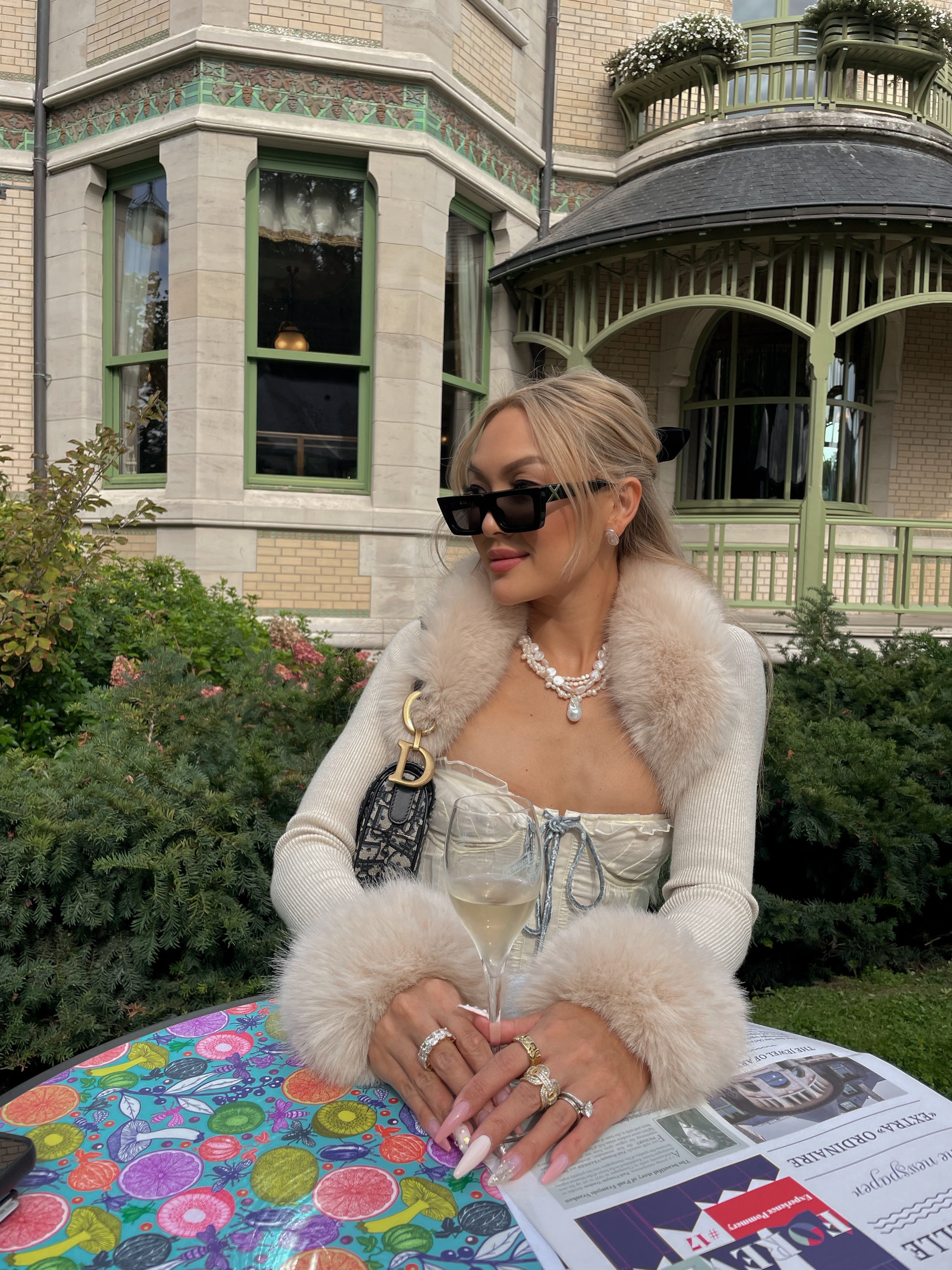 Gibson Girl Necklace