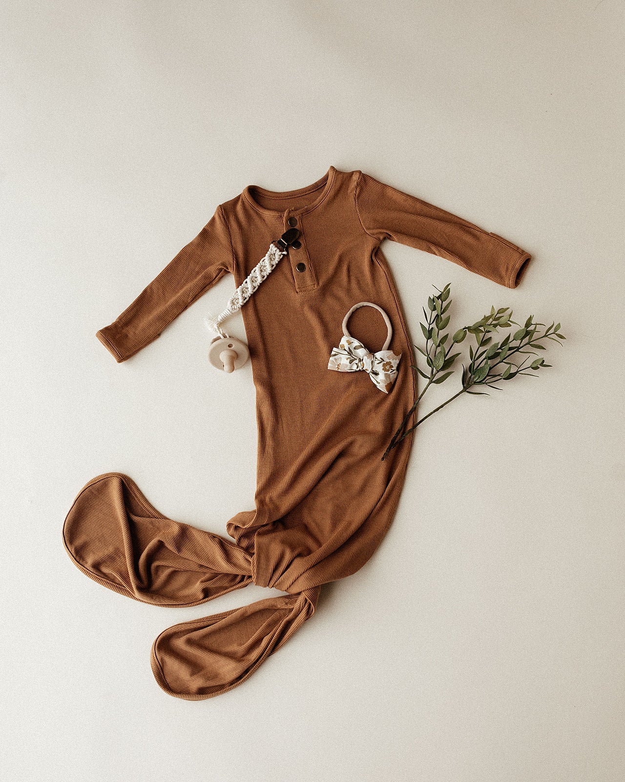 Camel Ribbed Knotted Sleeper