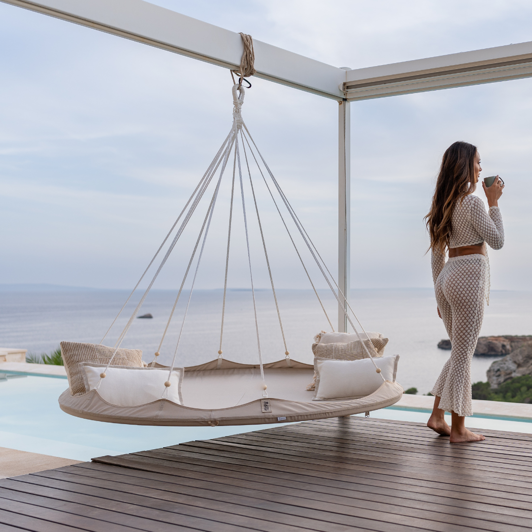 Outdoor Sunbrella® Daybed (large) - Seagull