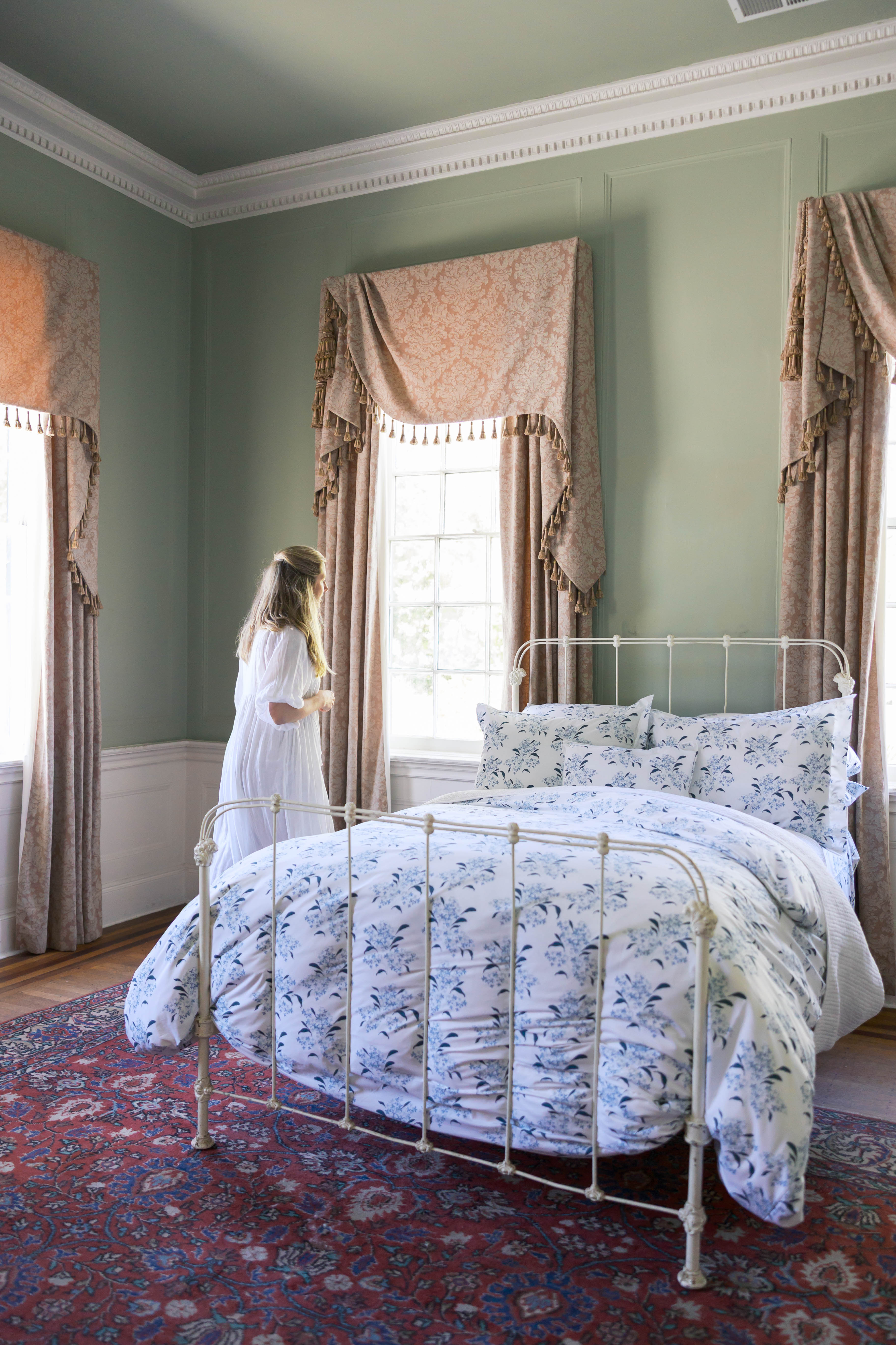 Lilac In Blue Flat Sheet
