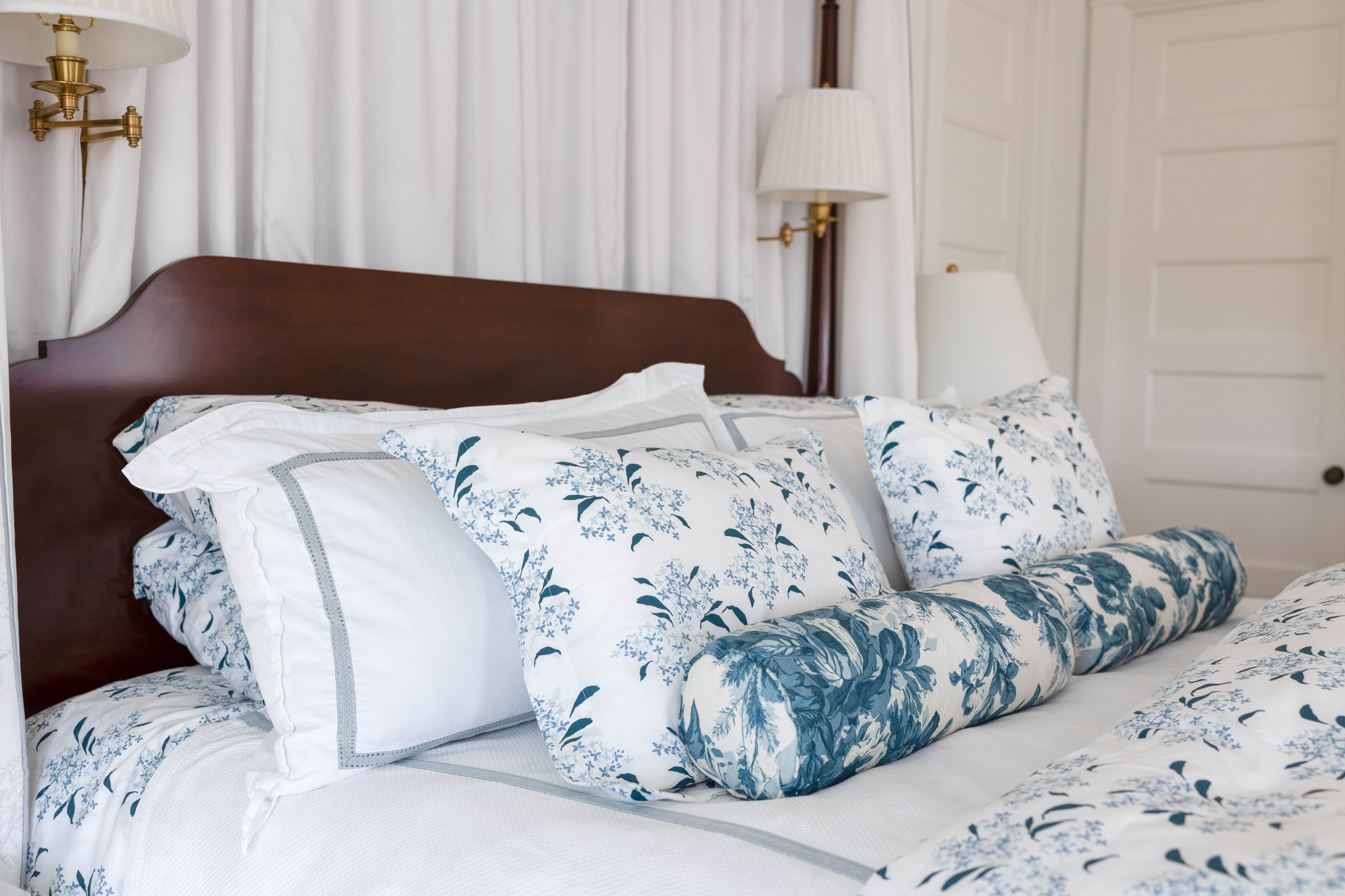 Lilac In Blue Sheet Set