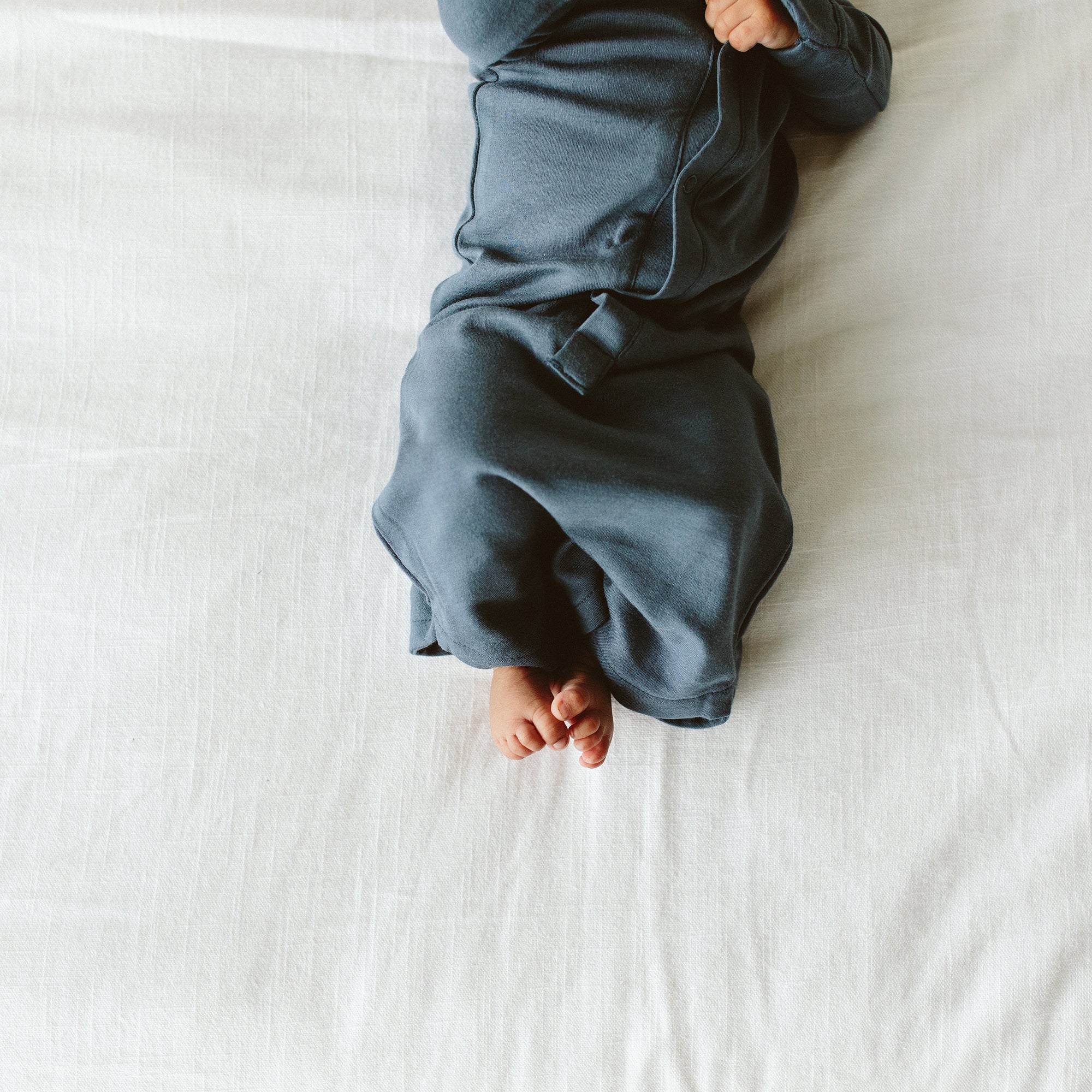 Preemie 24 Hour Convertible Gown | Midnight