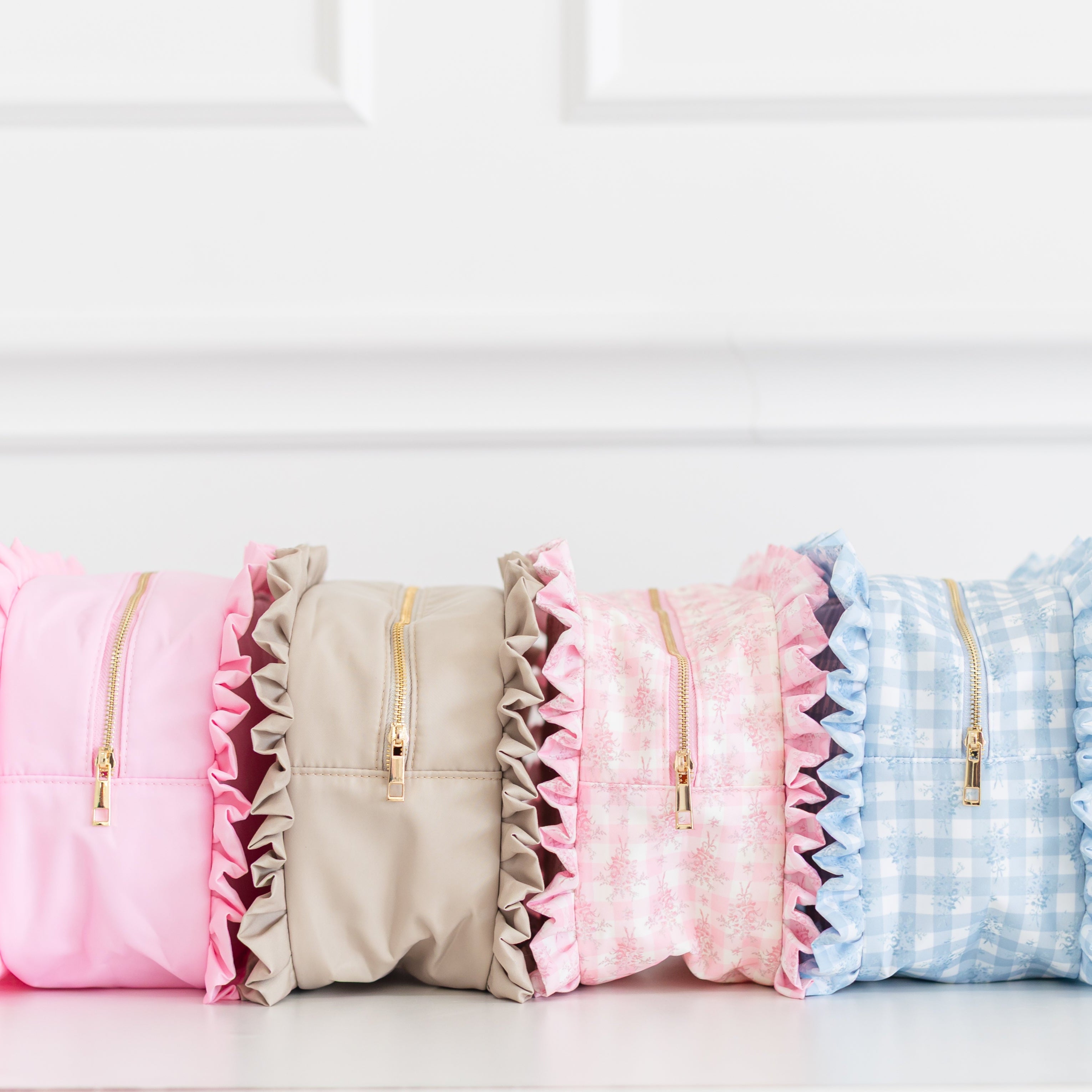 Ruffled Nylon Xl Pouch