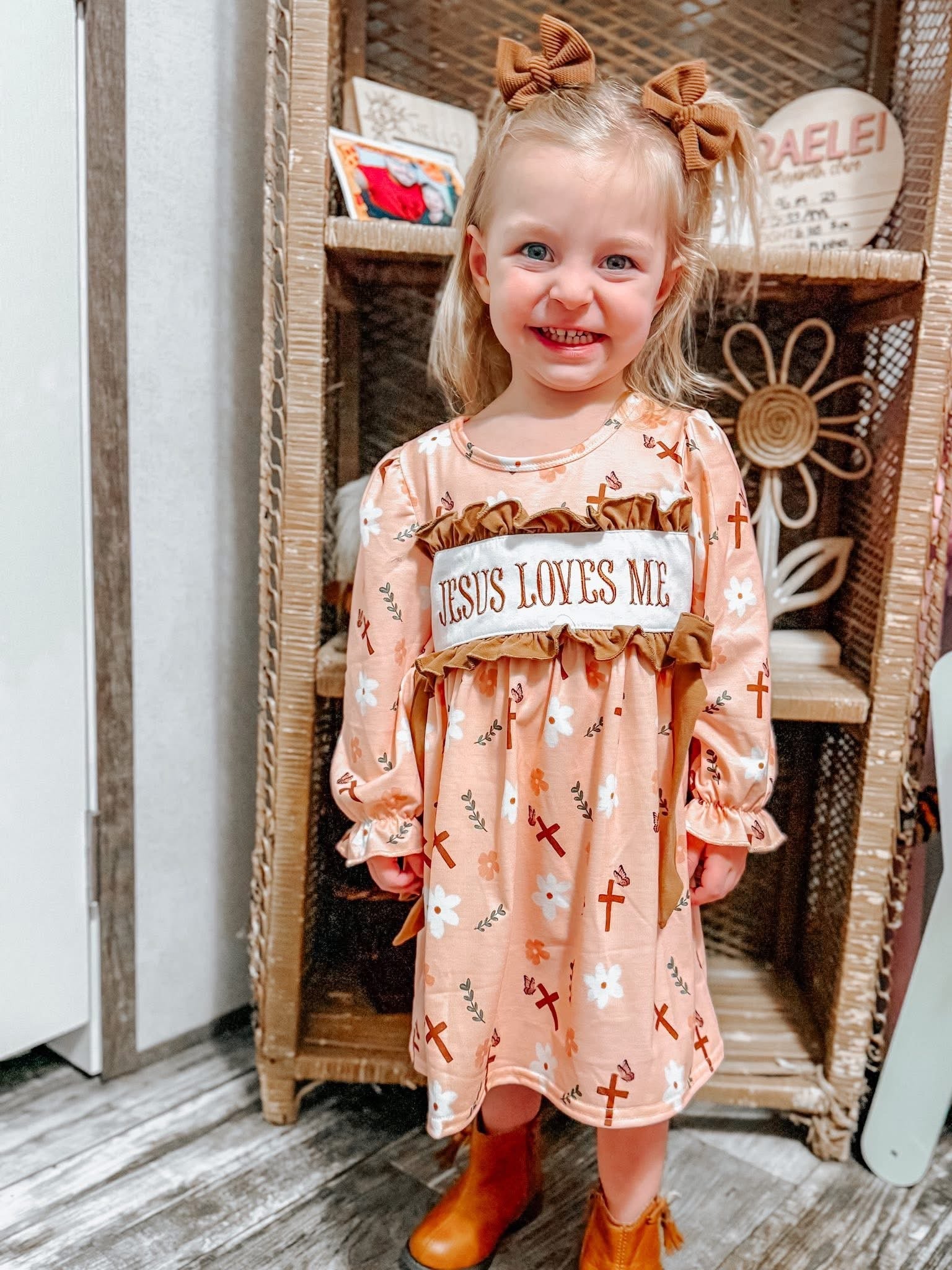 Jesus Loves Me Cross Dress