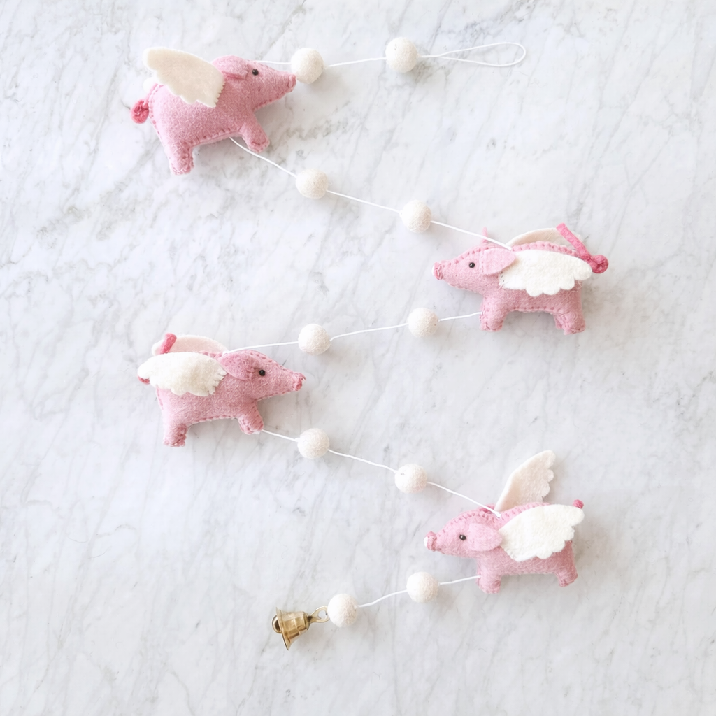 Felt Flying Pig Garland