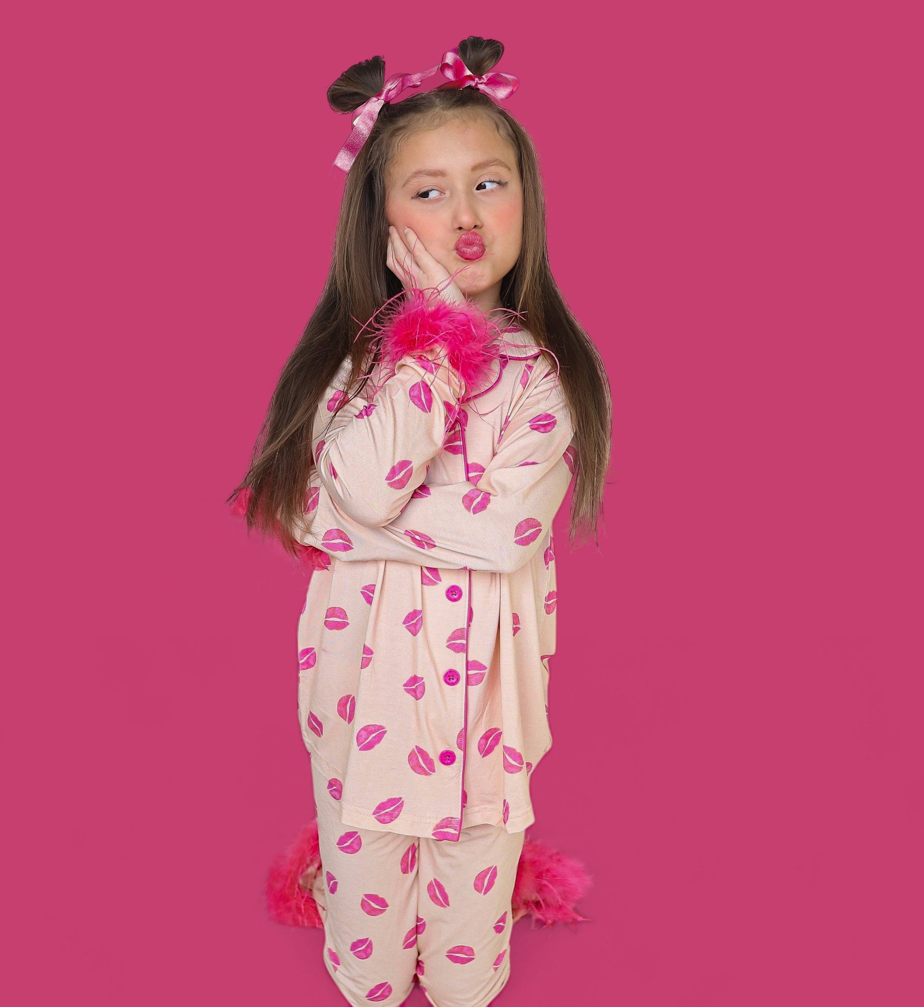 Pucker Up Girl's Flare Feathered Dream Set
