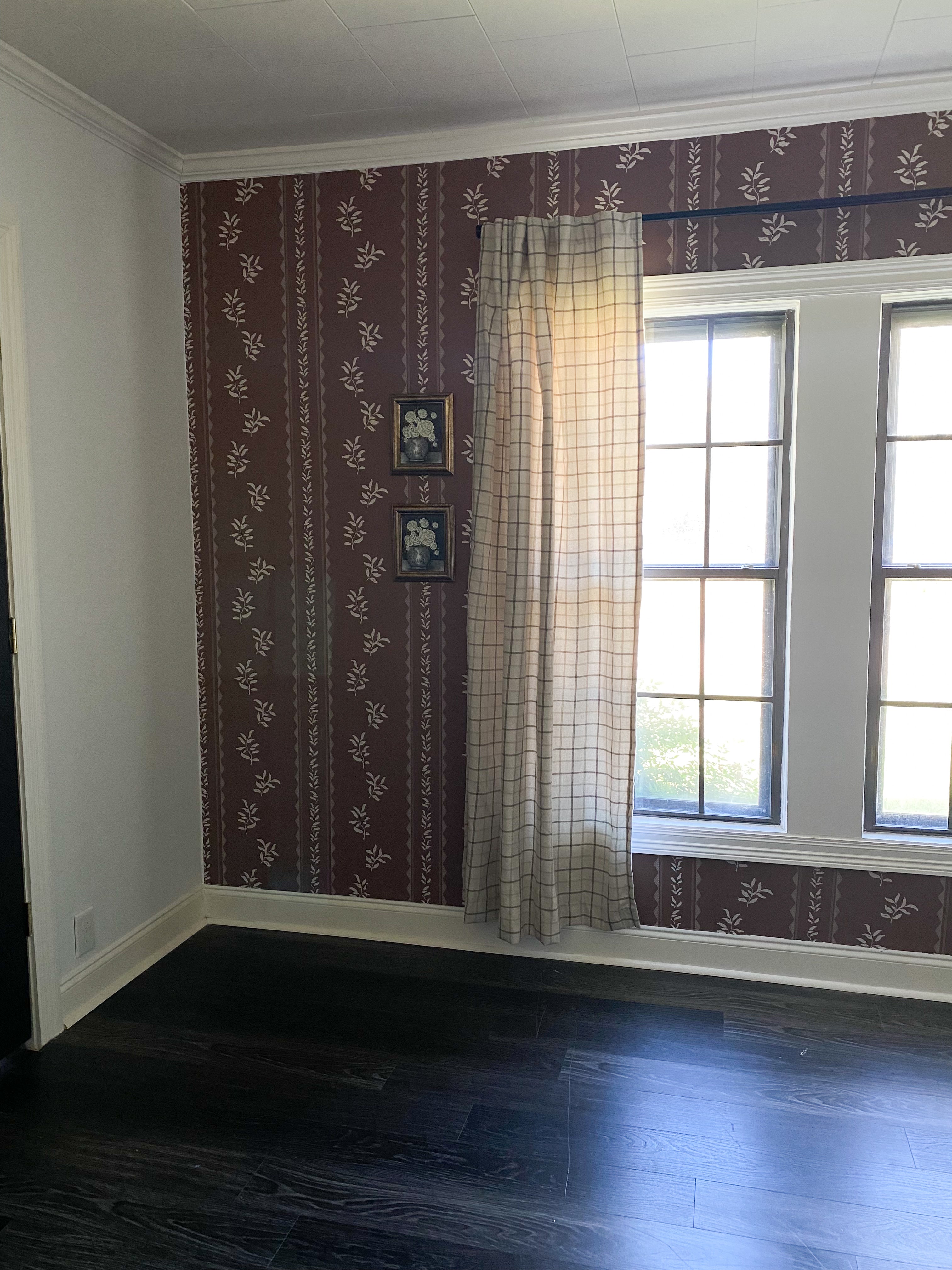 Colleen Wallpaper By Gabriela Dachin