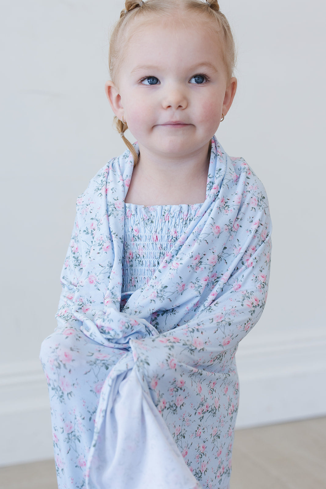 Eloise - Lightweight Blanket