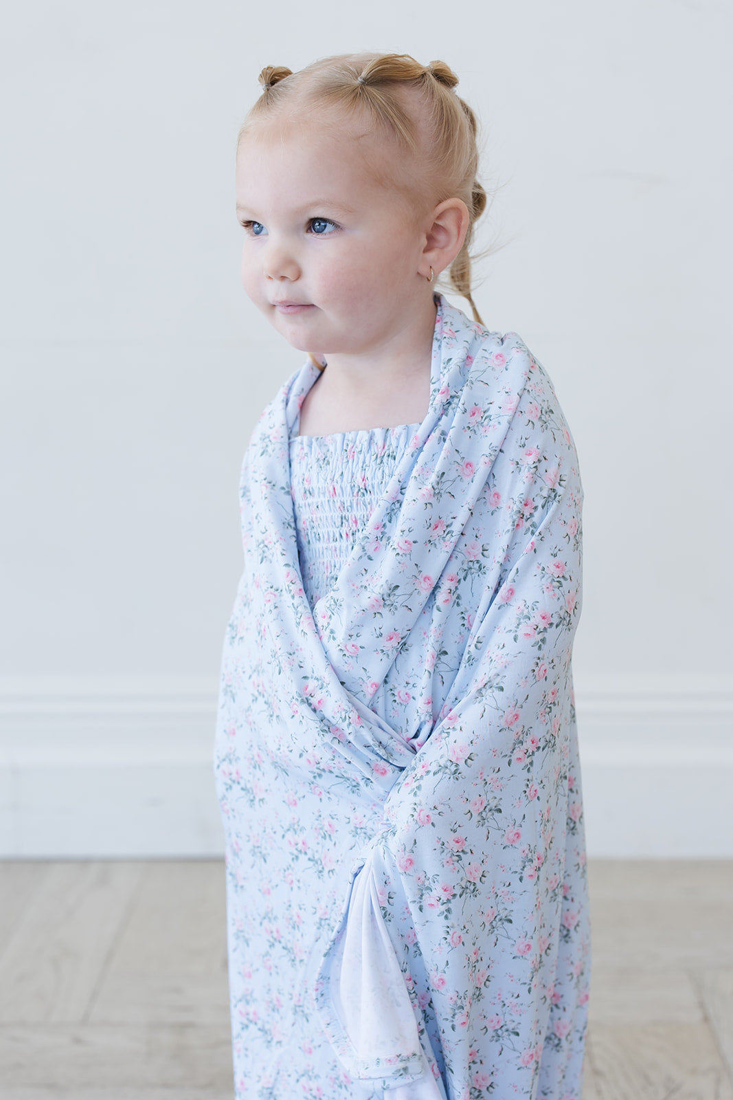 Eloise - Lightweight Blanket