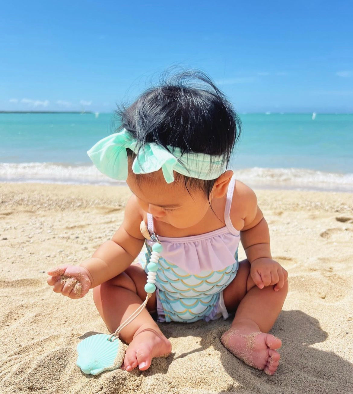 Multi-textured Teething Shell – Soothe & Stimulate Your Baby’s Senses