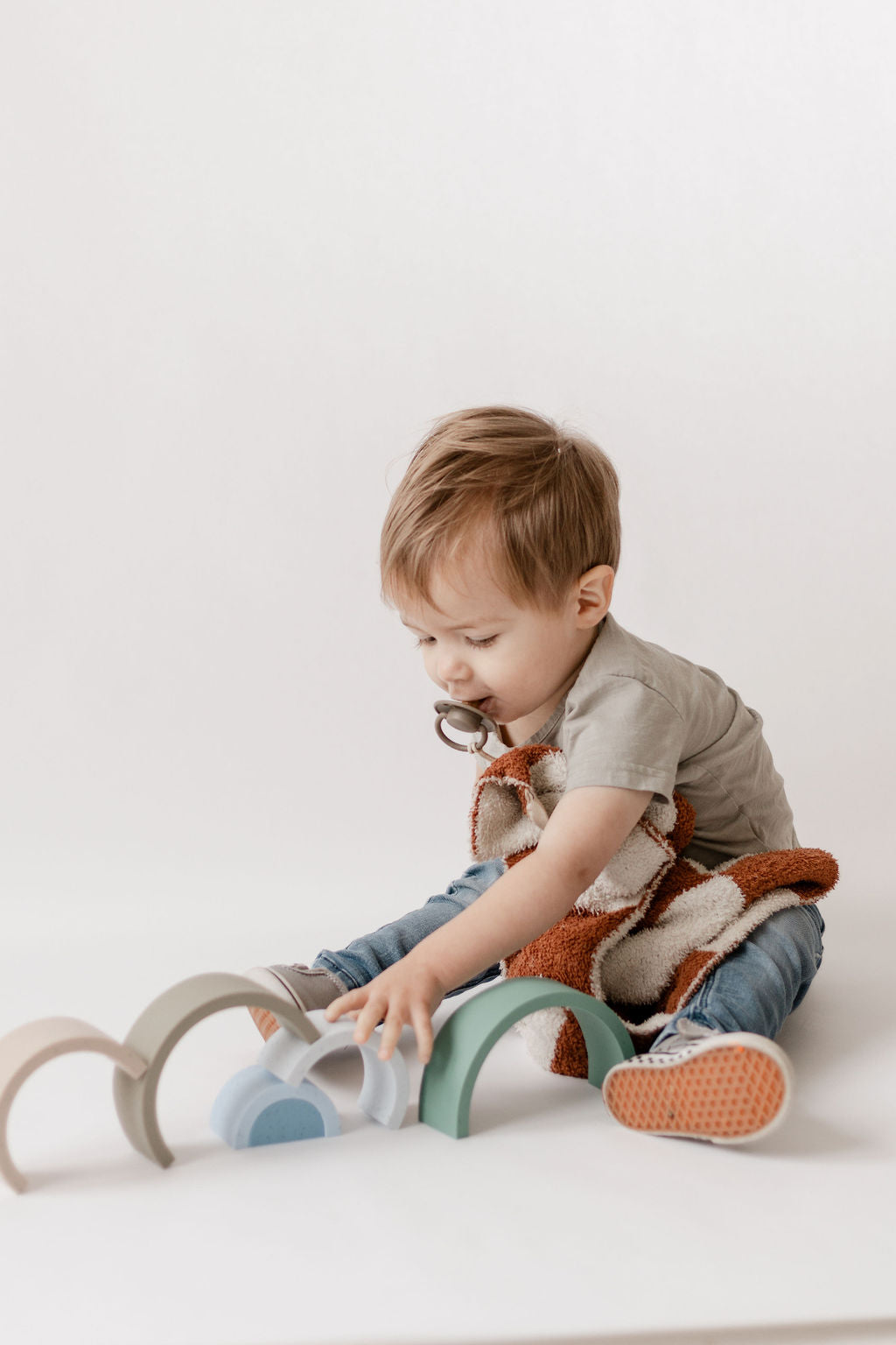 Silicone Stacking Rainbow