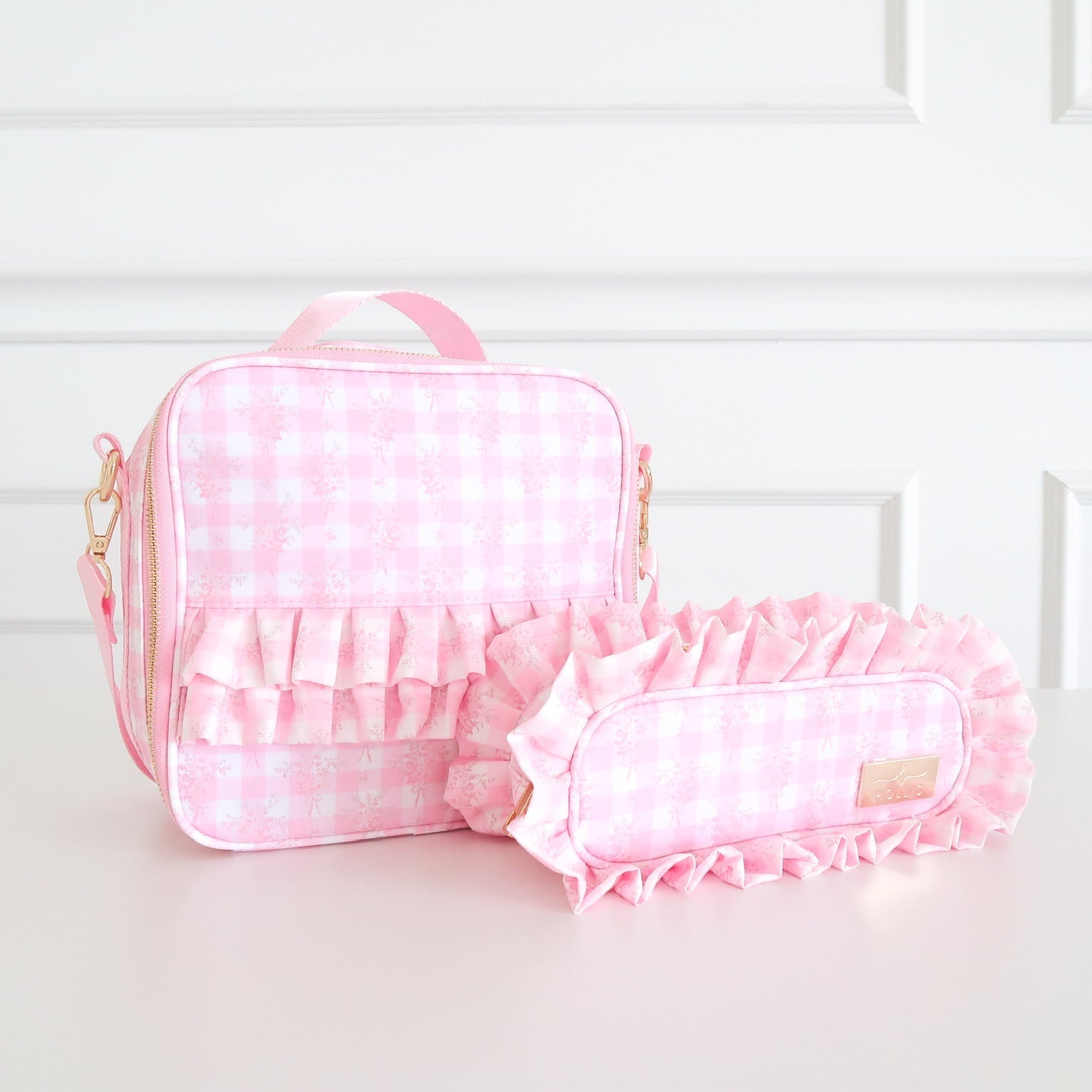Ruffled Nylon Lunchbox
