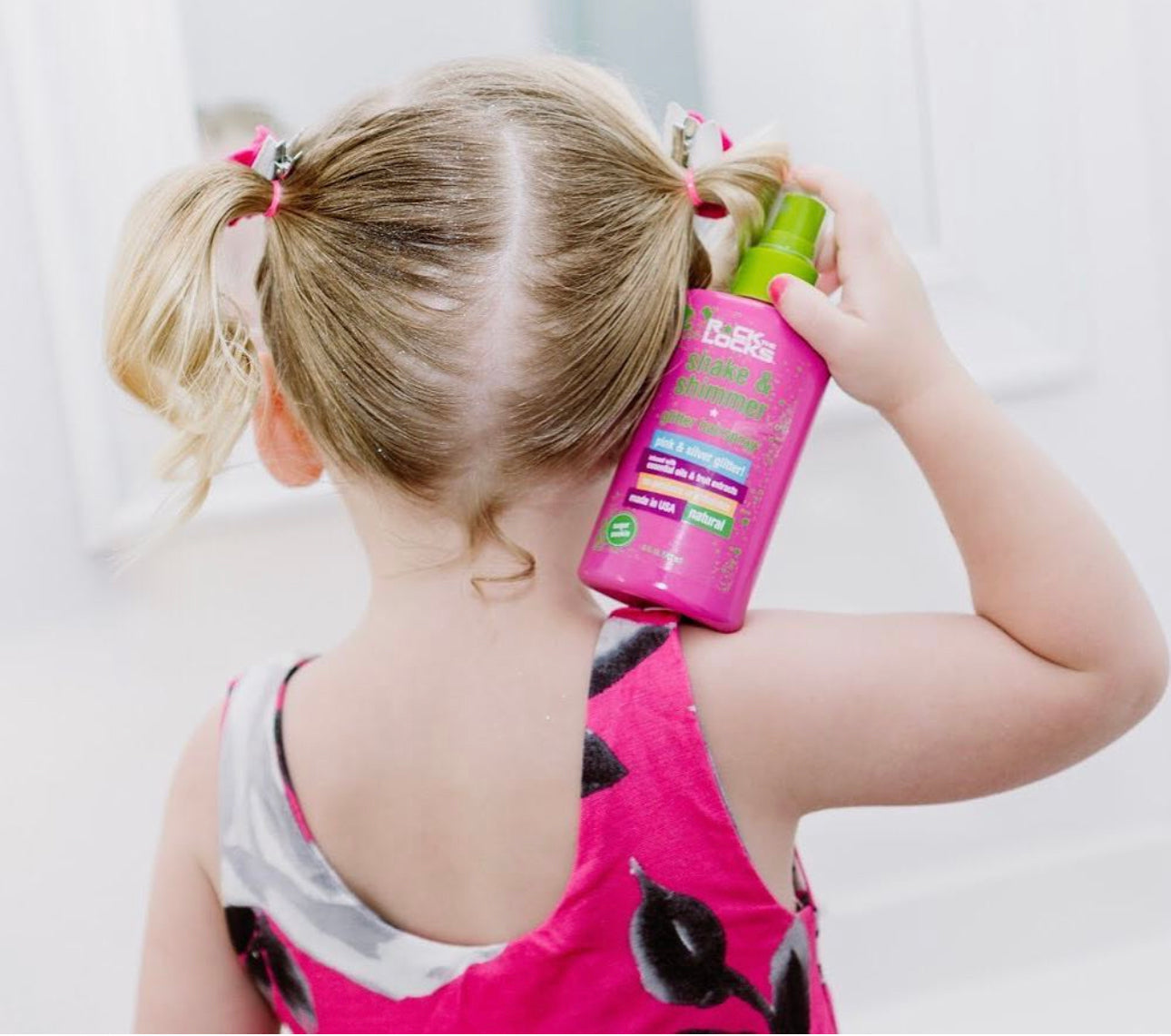 Shake & Shimmer - Glitter Hairspray - Sugar Cookie