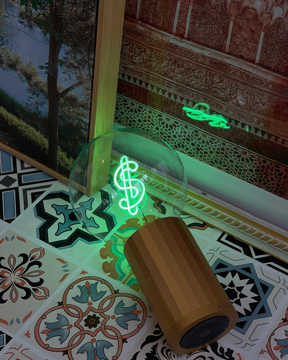 Mitb Bulb Dollar Green With Base Table Lamp Portable
