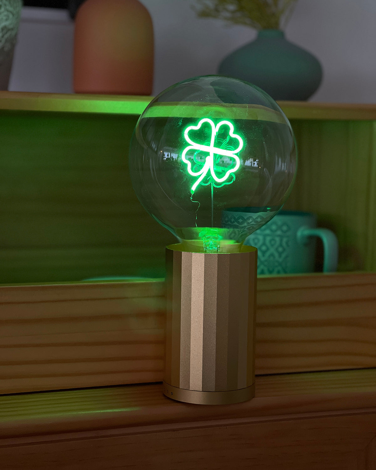 Mitb Bulb Clover Green With Base Table Lamp Portable