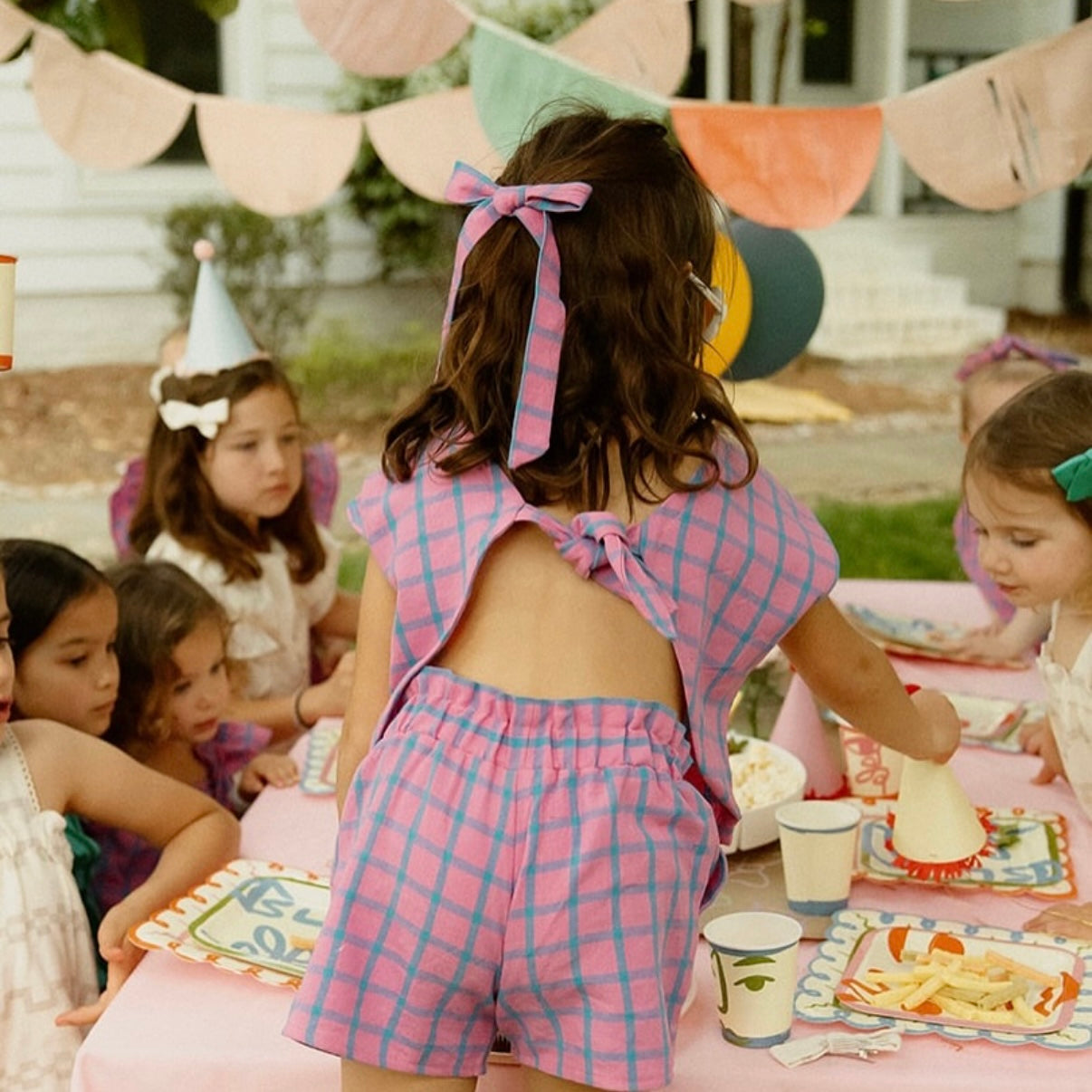 Face Party Cups (x 12) - Art Party Theme