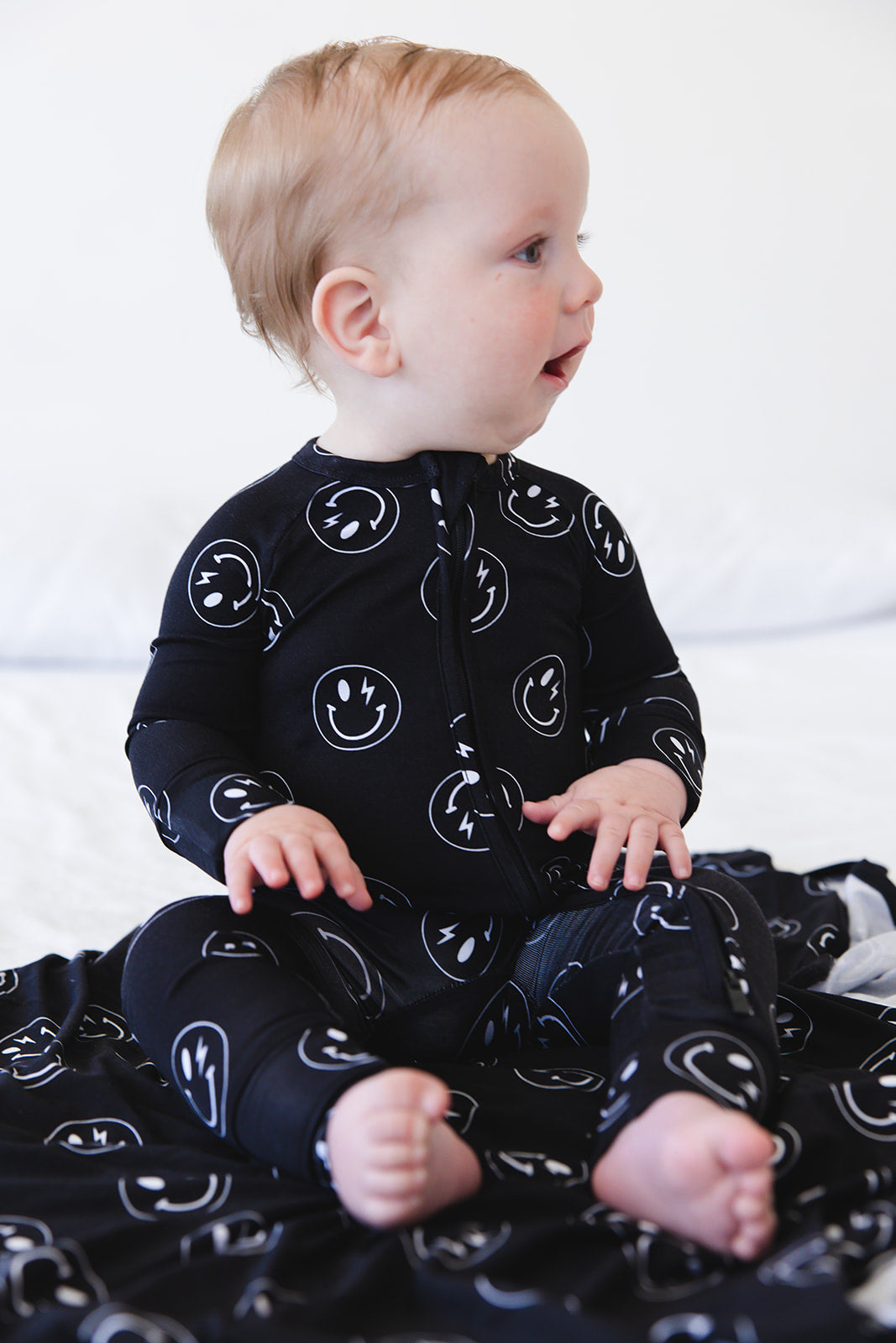 Travolta (black) - Zippy