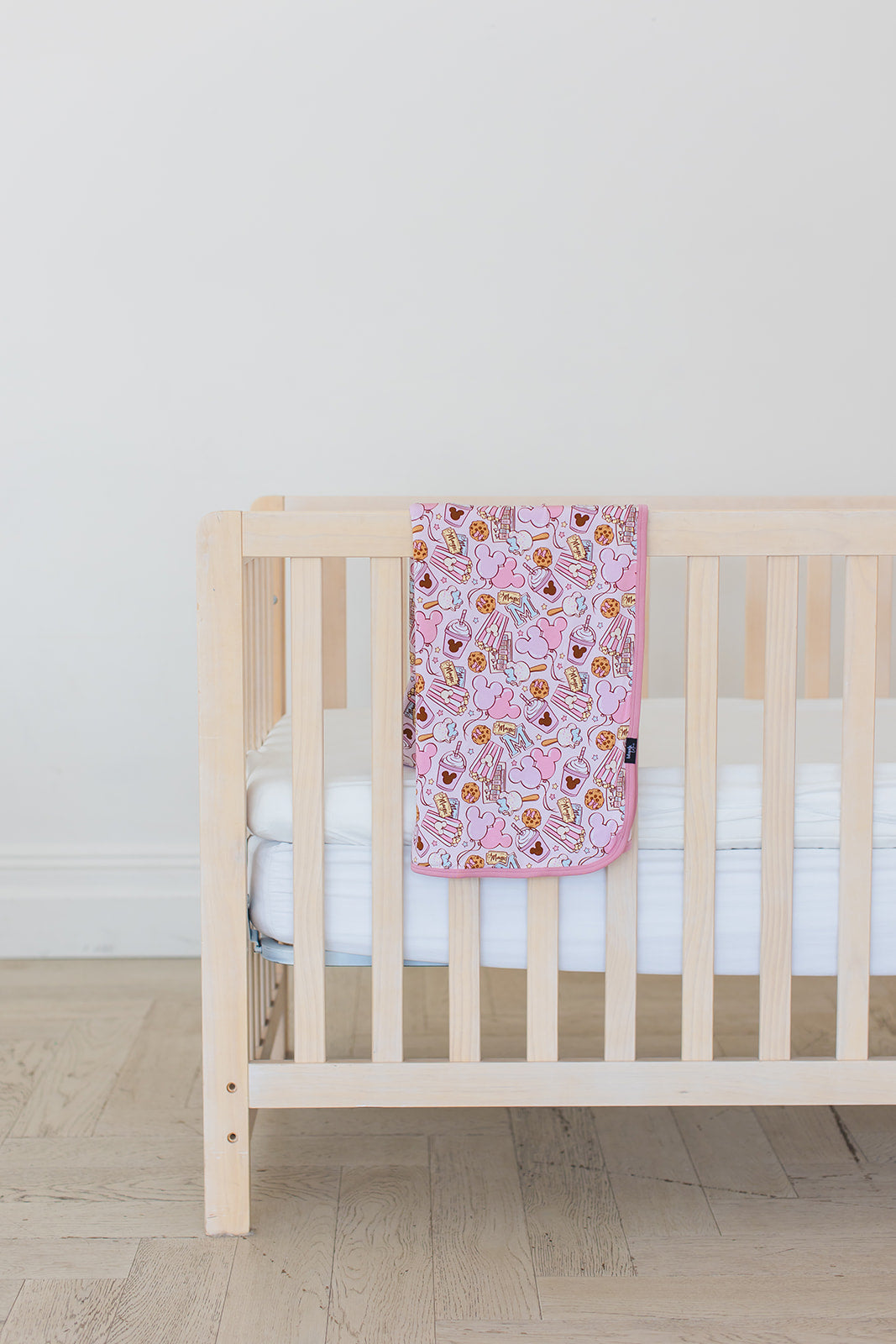 Snacks (pink) - Blanket
