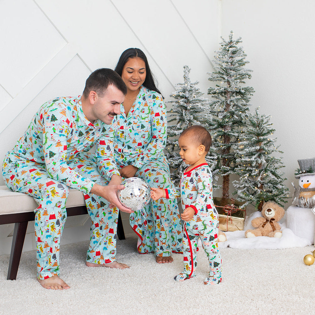 Crackling Christmas Women's Pajama Set
