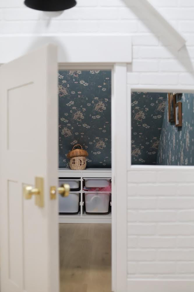 Liesl Wallpaper By Emily Cooper Art