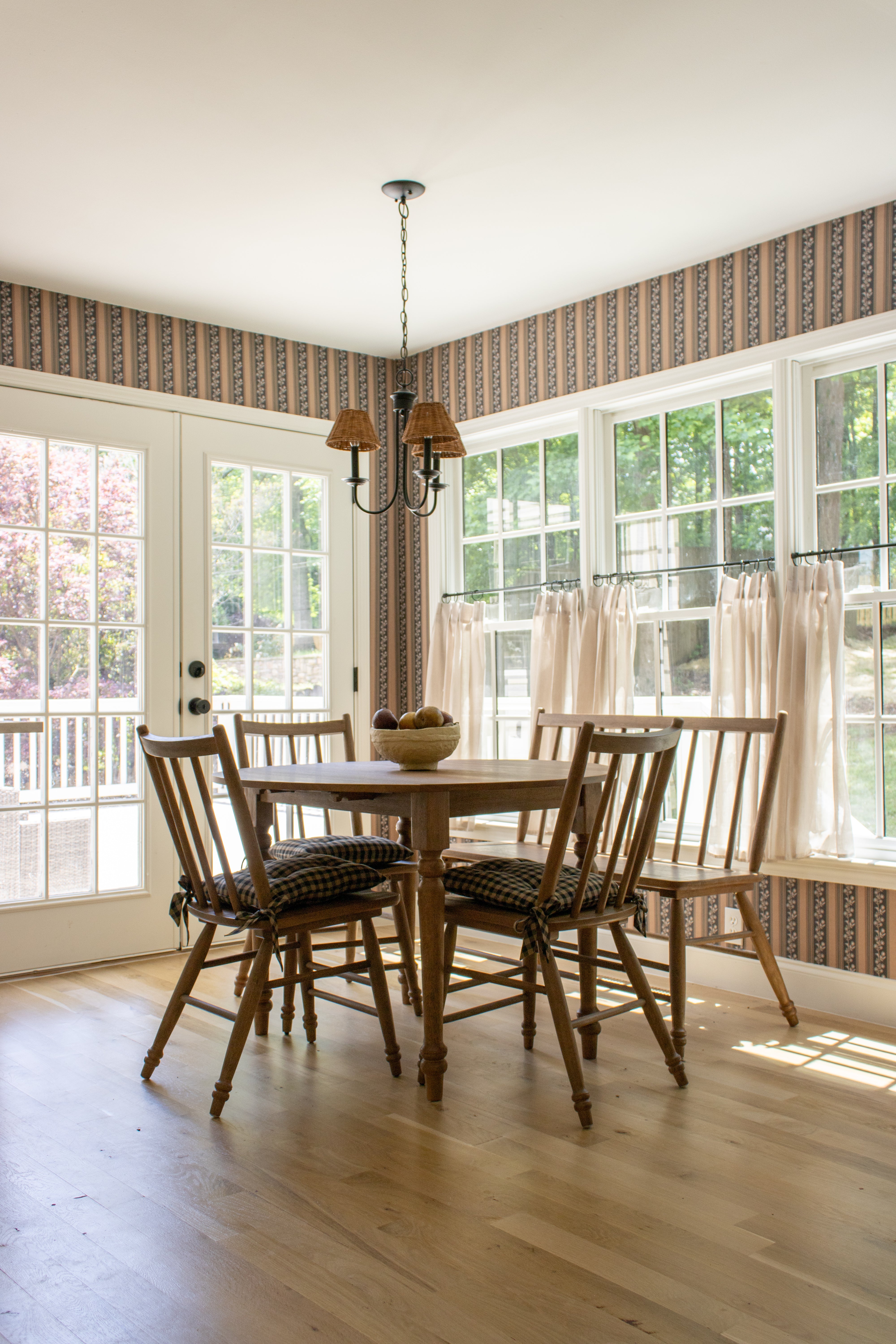 Auggie Wallpaper By Bloomery Decor