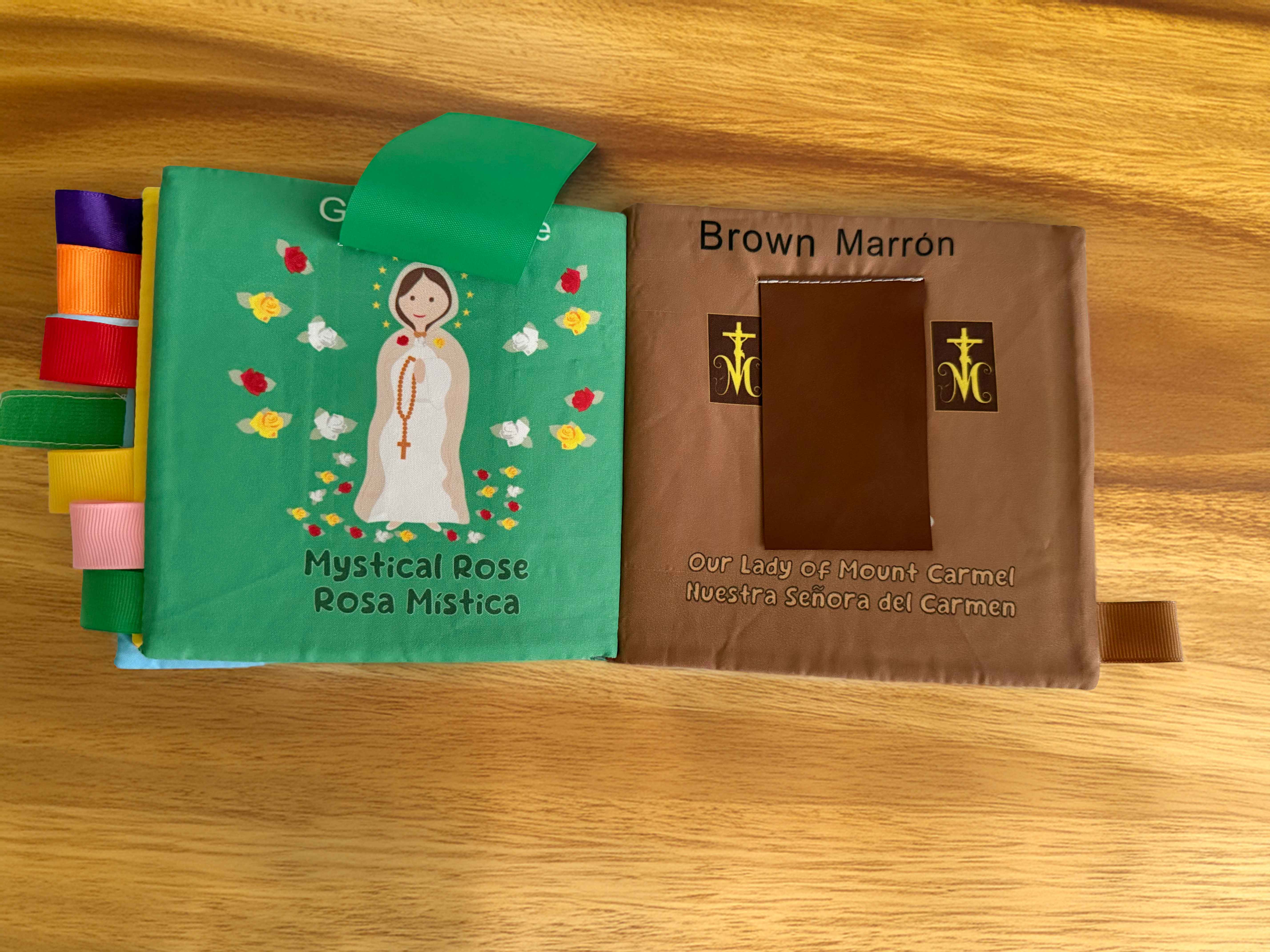 My First Mary Book: Colors / Mi Primer Libro De La Virgen María: Los Colores (an English–spanish Bilingual Cloth Book)