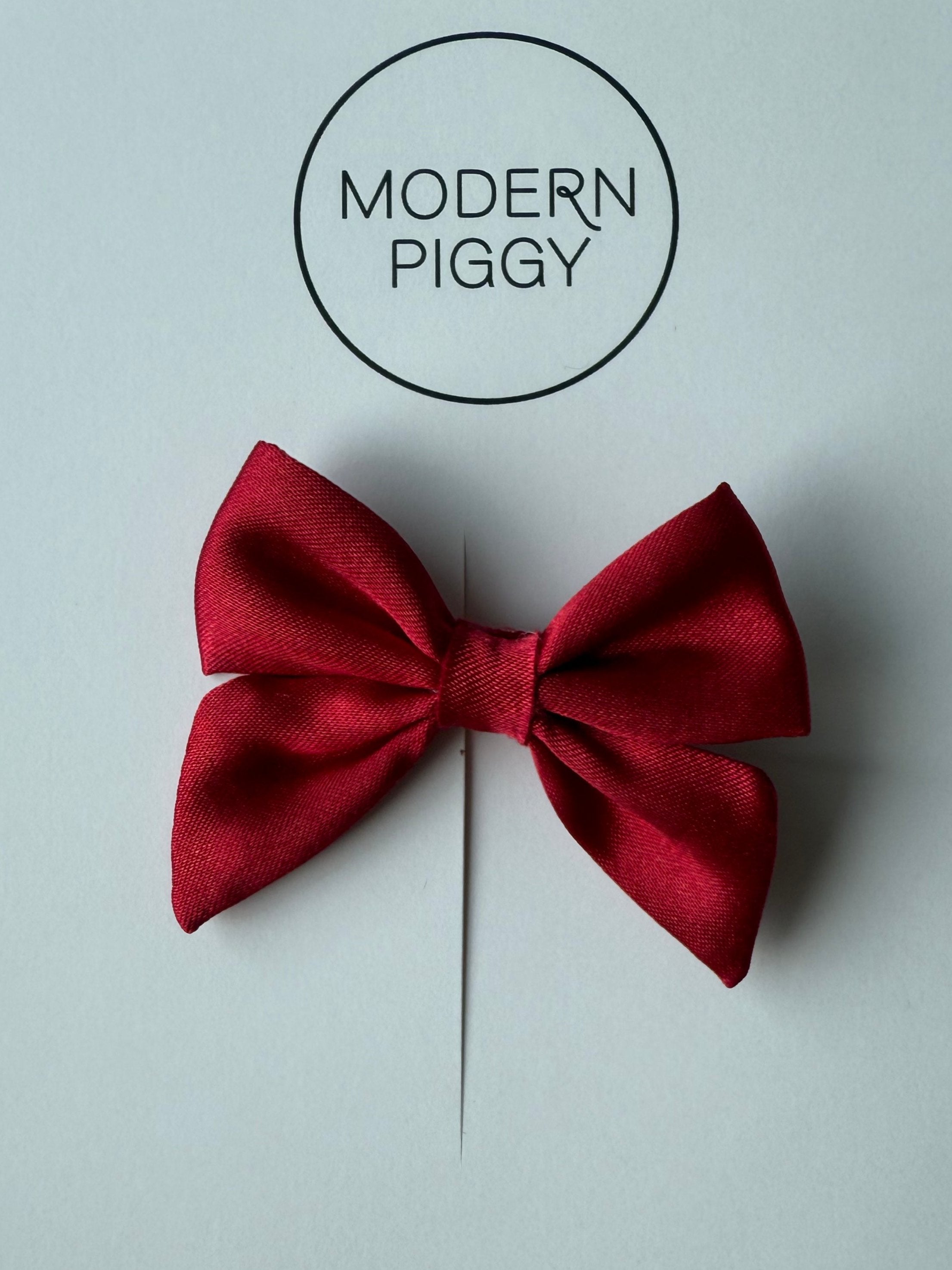 Noelle | Mini Piggy Bow