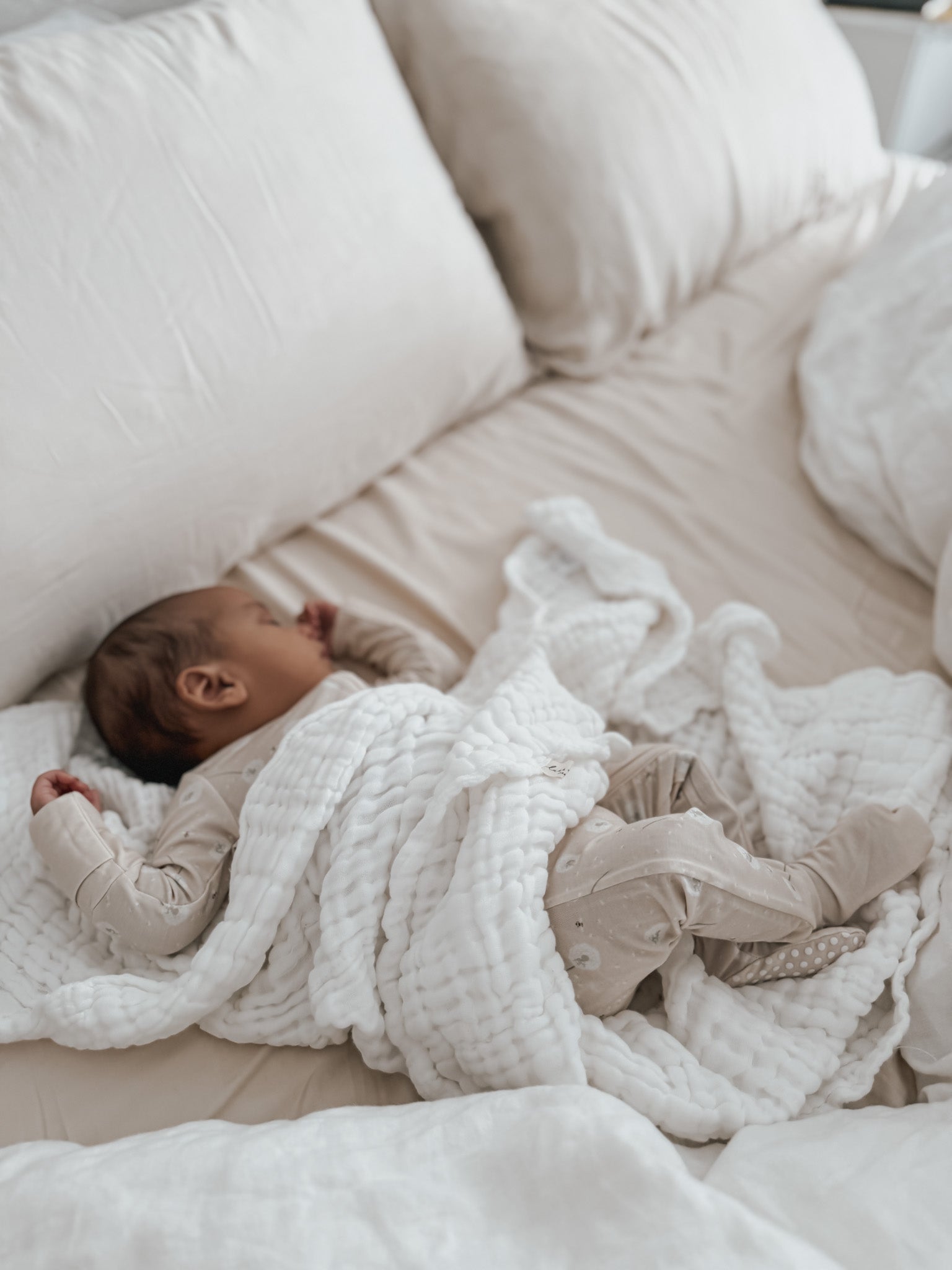 Luna + Luca Cotton Gauze Baby Blanket - White