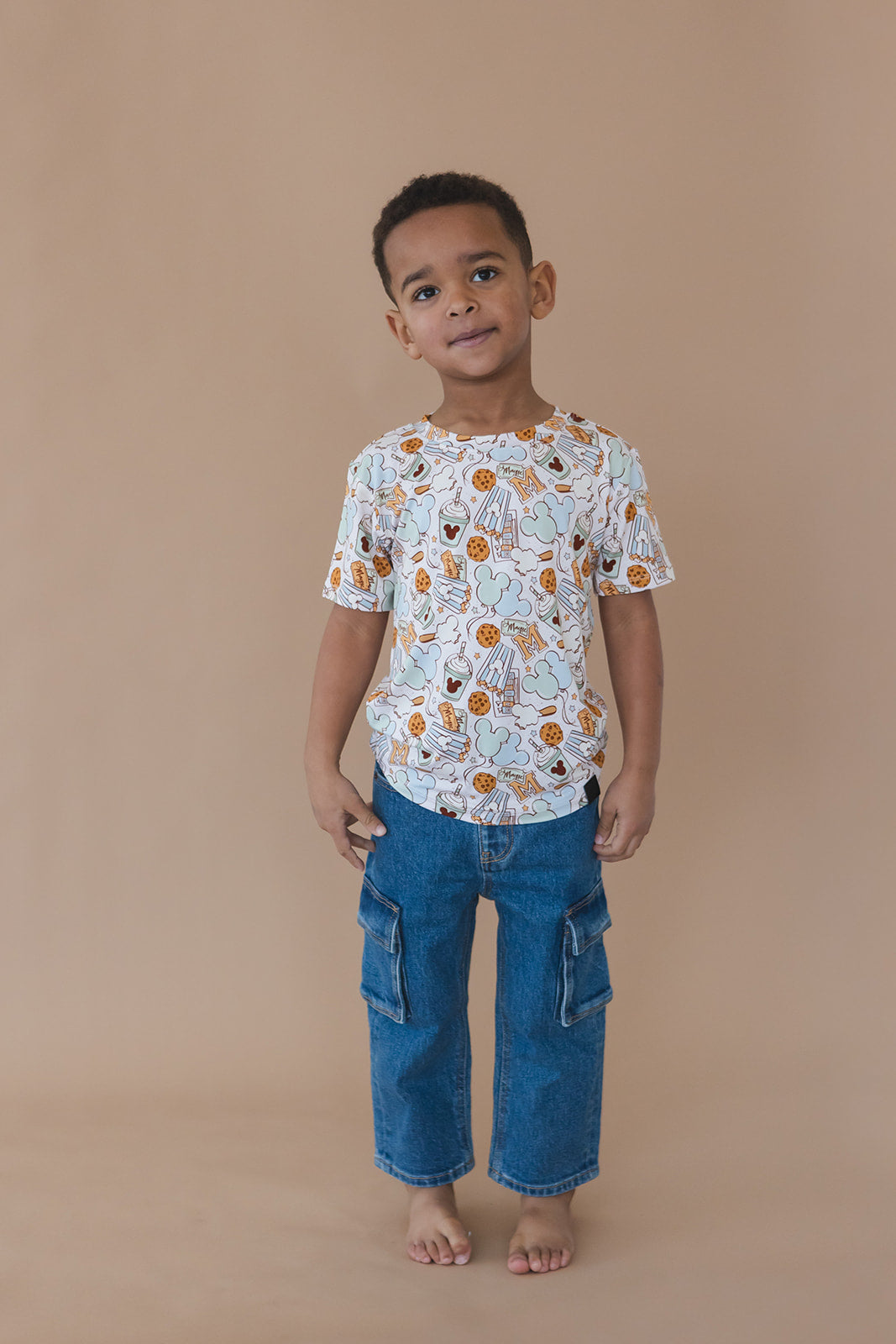 Snacks (green) - Everyday Tee