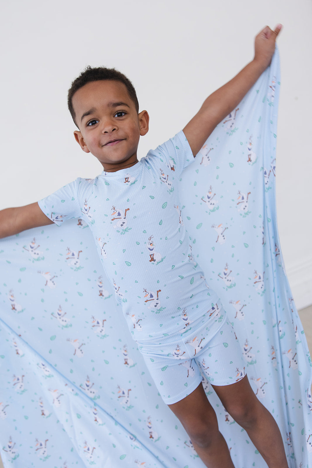 Blue Flurry (ribbed) - Lightweight Blanket