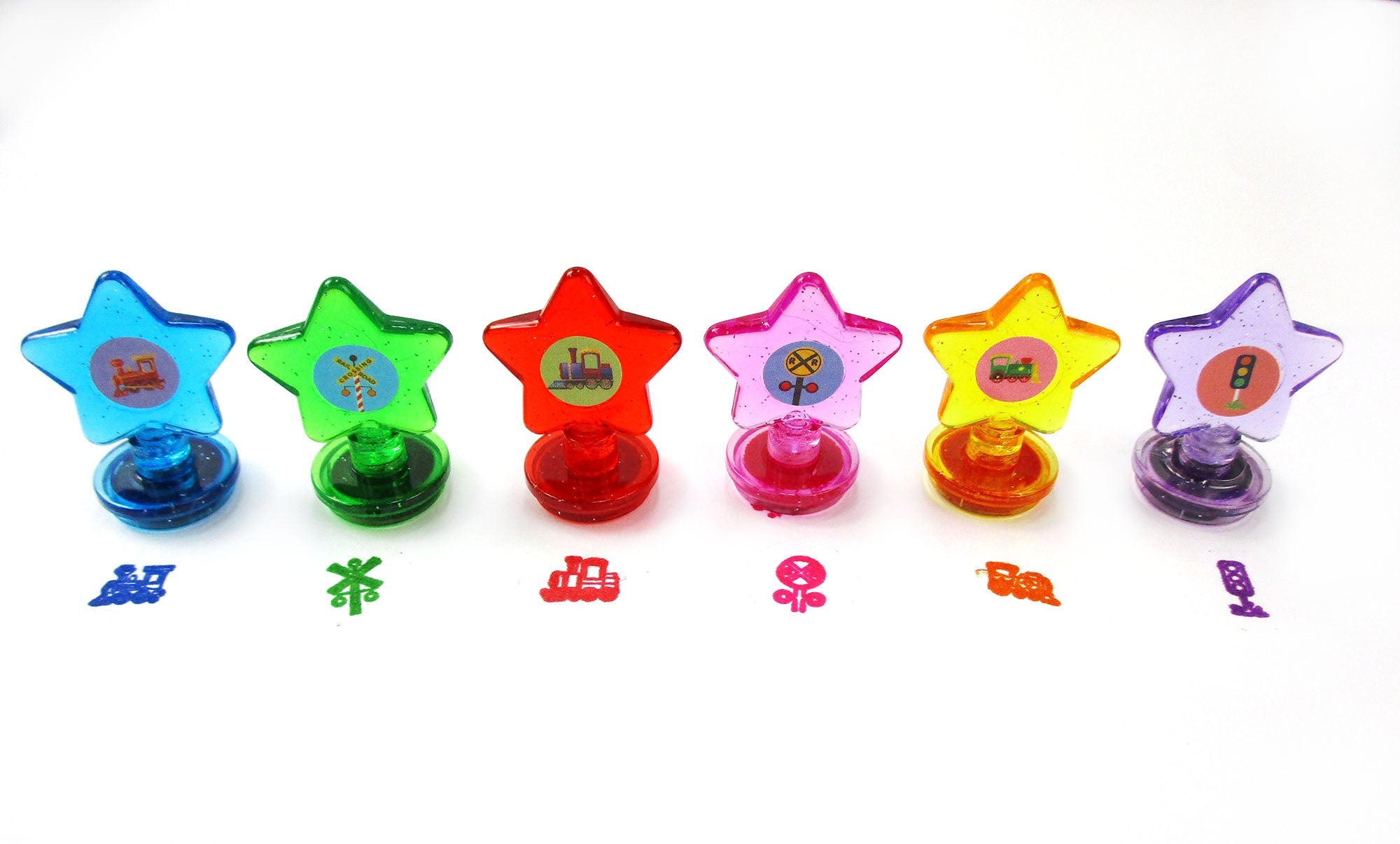Train Stackable Crayon With Stamper Topper