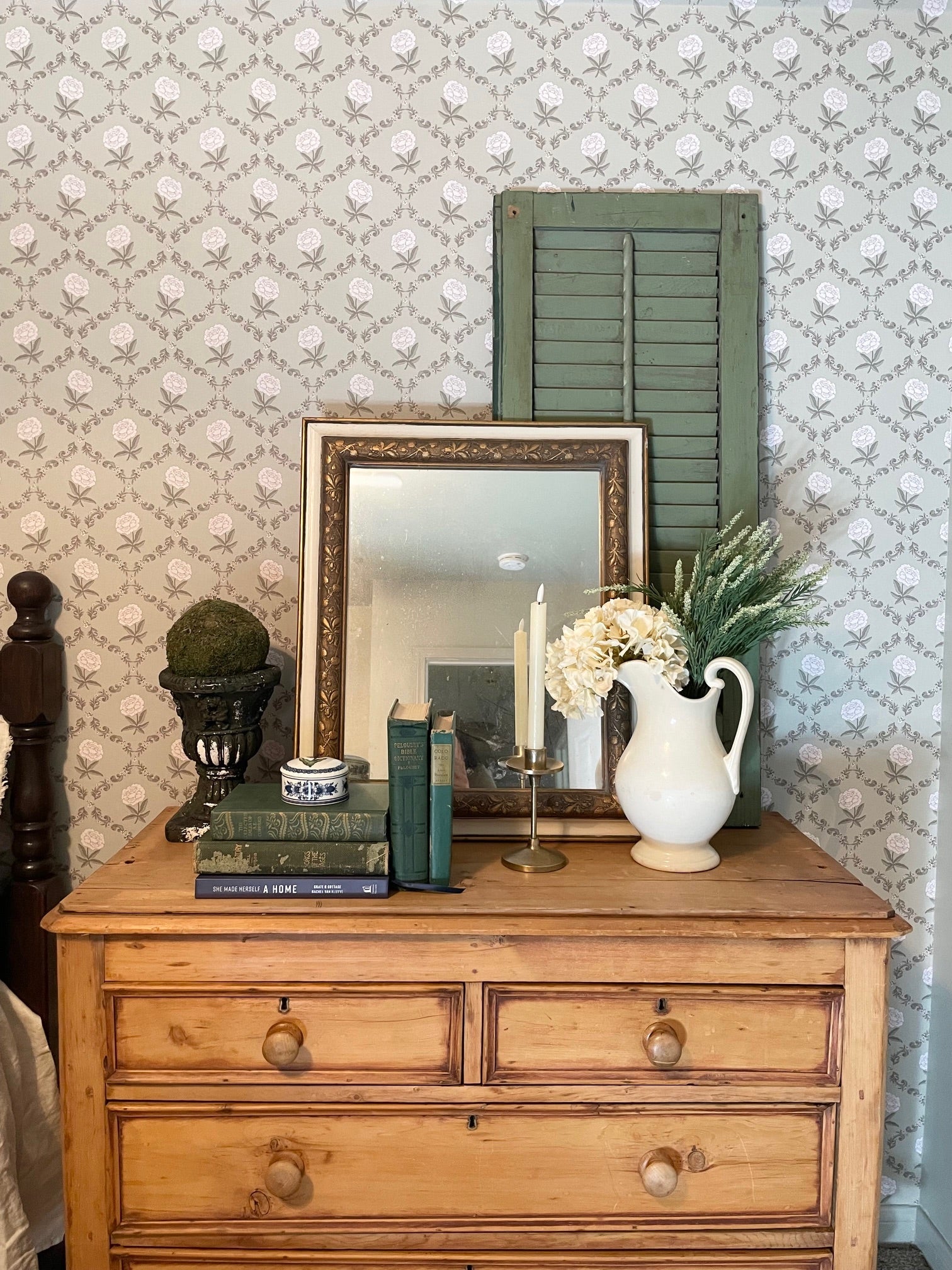 Elise Wallpaper By Anna H Design