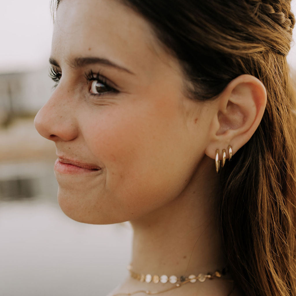 Olivia Essential Hoops