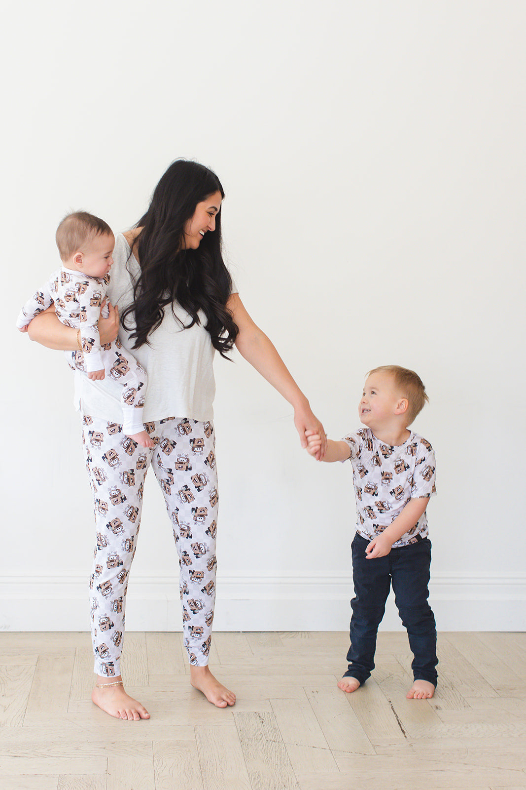 Tow In The Snow - Women's Jogger