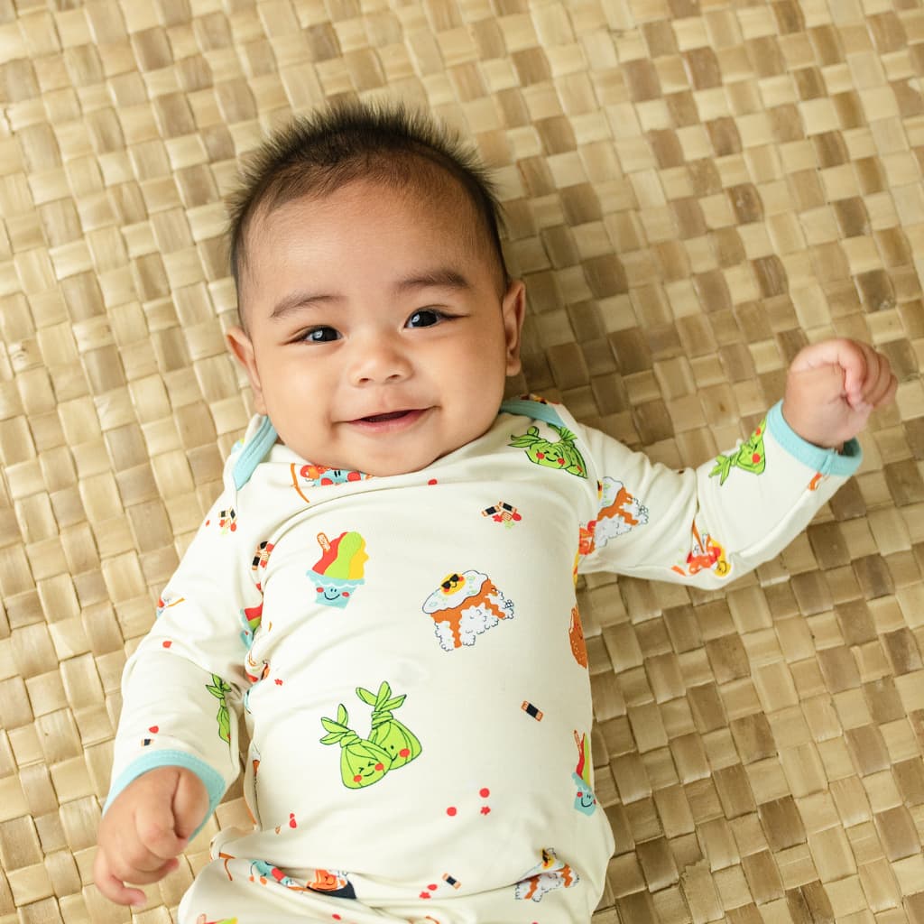 Island Mixed Plate Bamboo Layette Gown