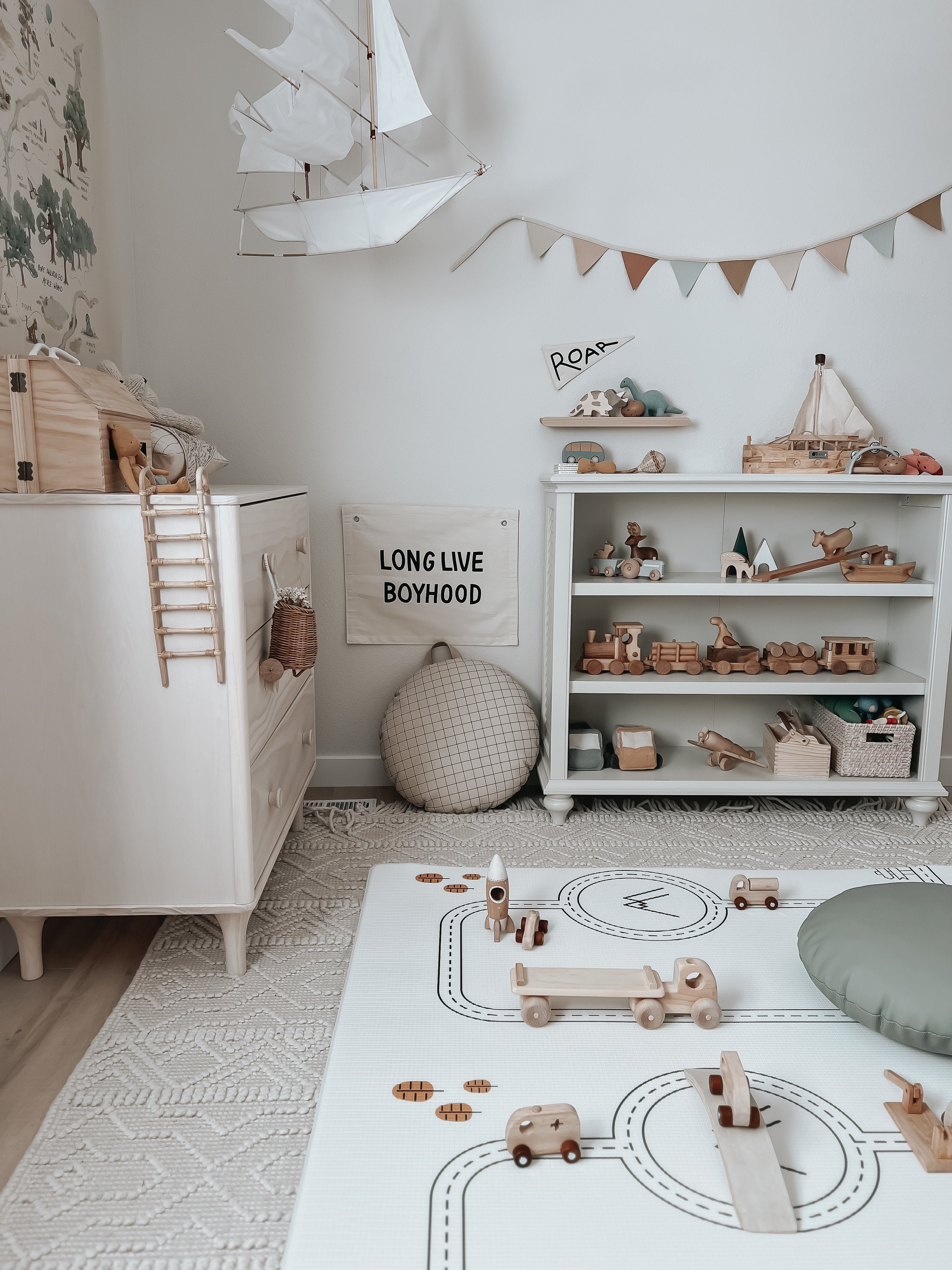 Little Bot Baby Play Mat (ofie Mat, Boho Town + Country Road Nordic)