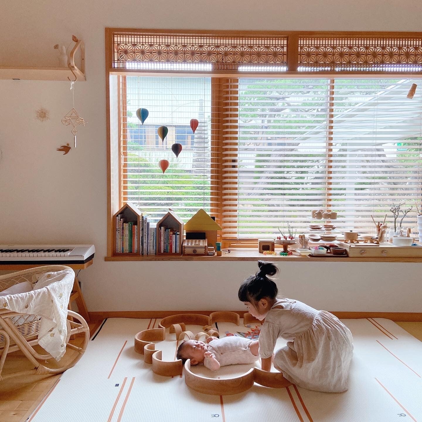 Little Bot Baby Play Mat (ofie Mat, Zen Line + Eze)