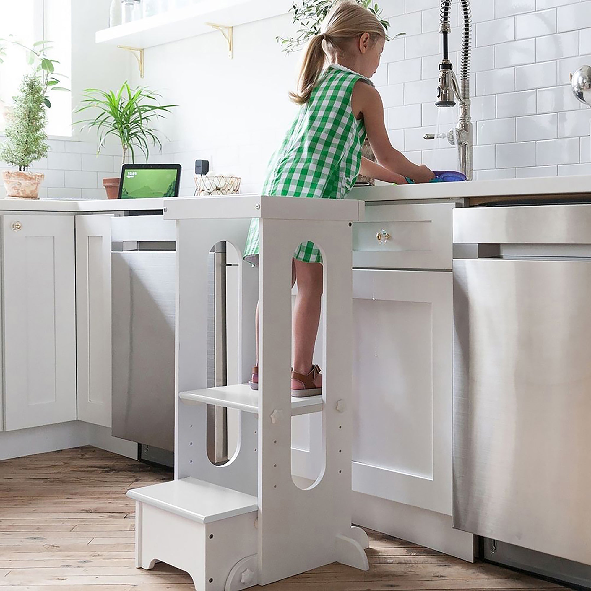 Explore 'n Store Learning Tower® Toddler Tower