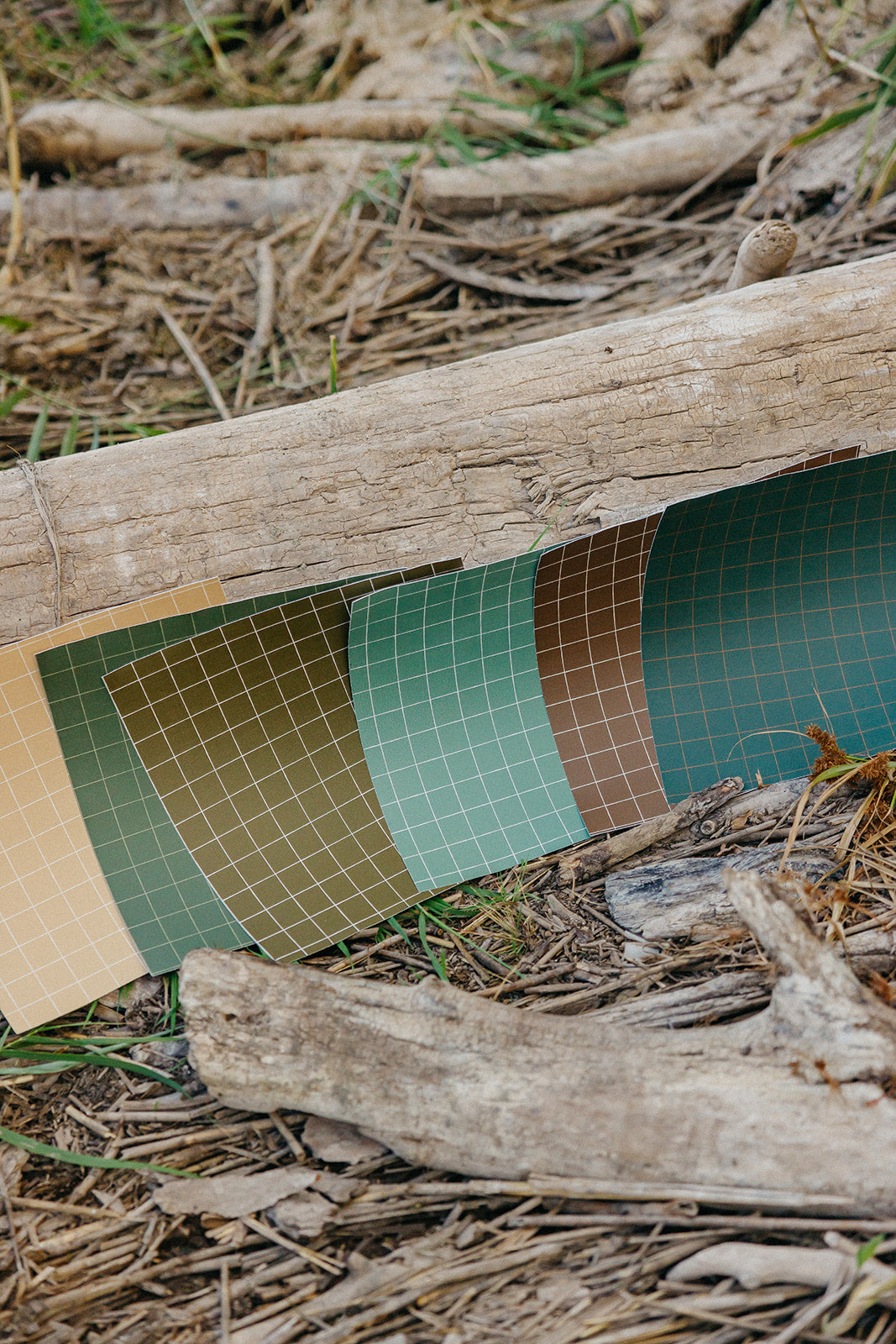 Laken Wallpaper By Cassandra Zaniboni