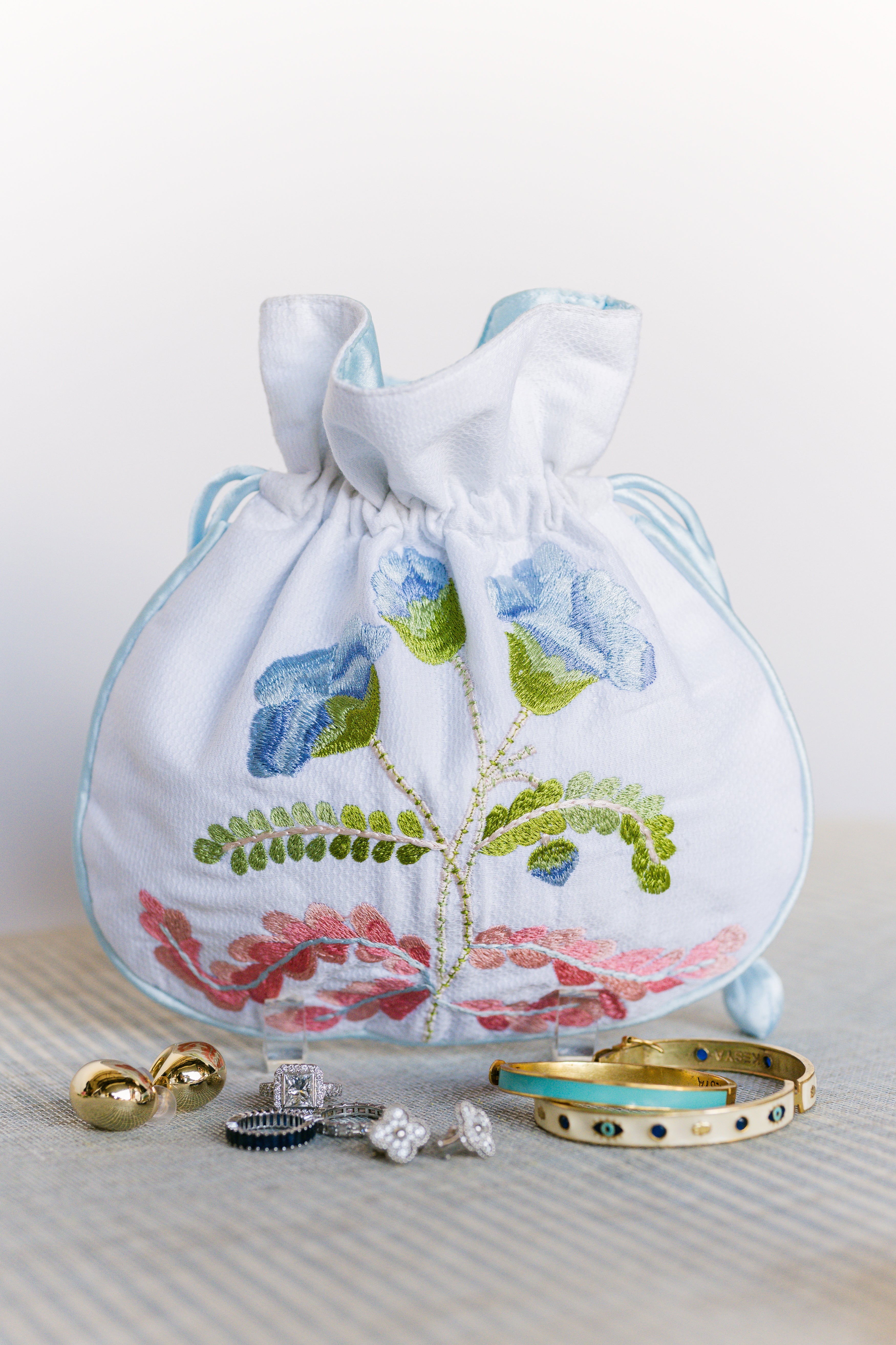 Carnation Jewelry Pouch