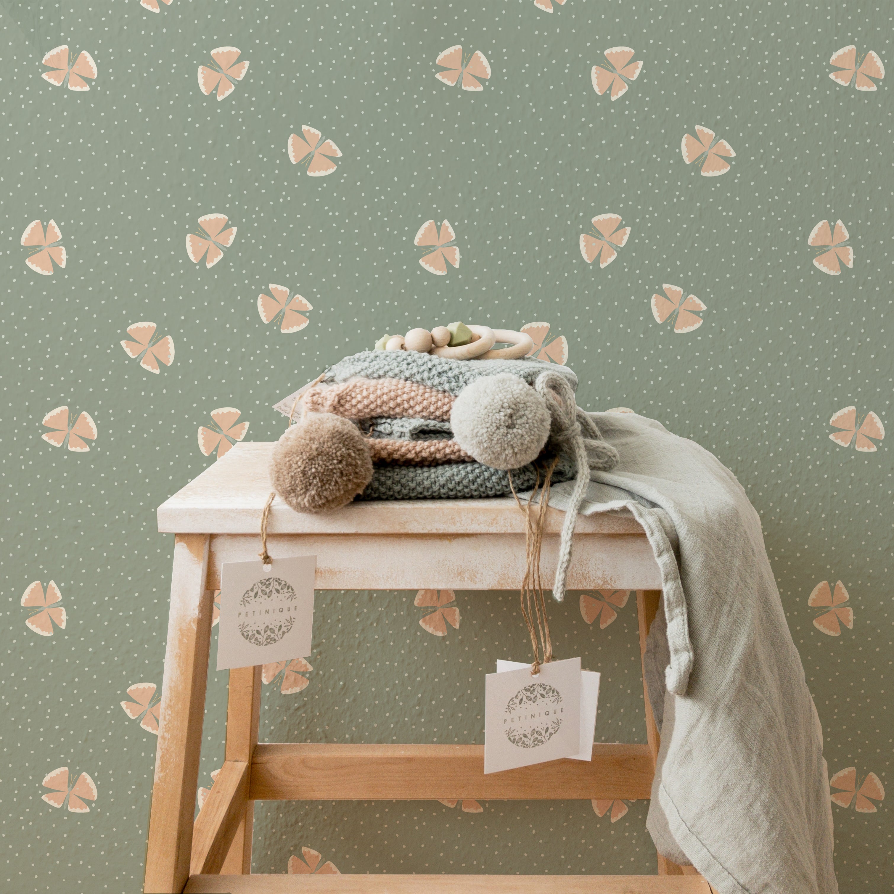 Lola Wallpaper By House Of Haricot