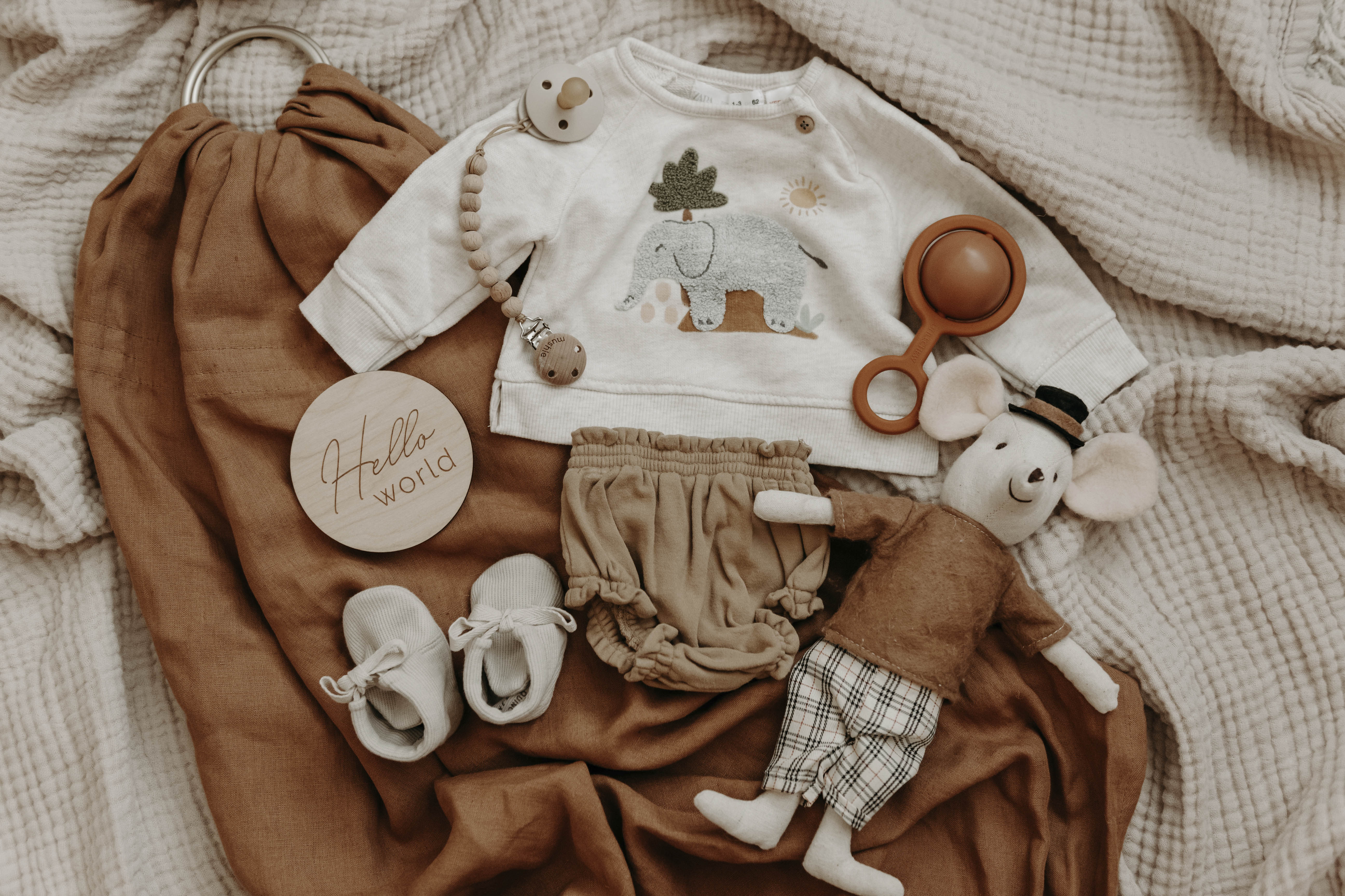 Rattle Toy - Ora | Brick