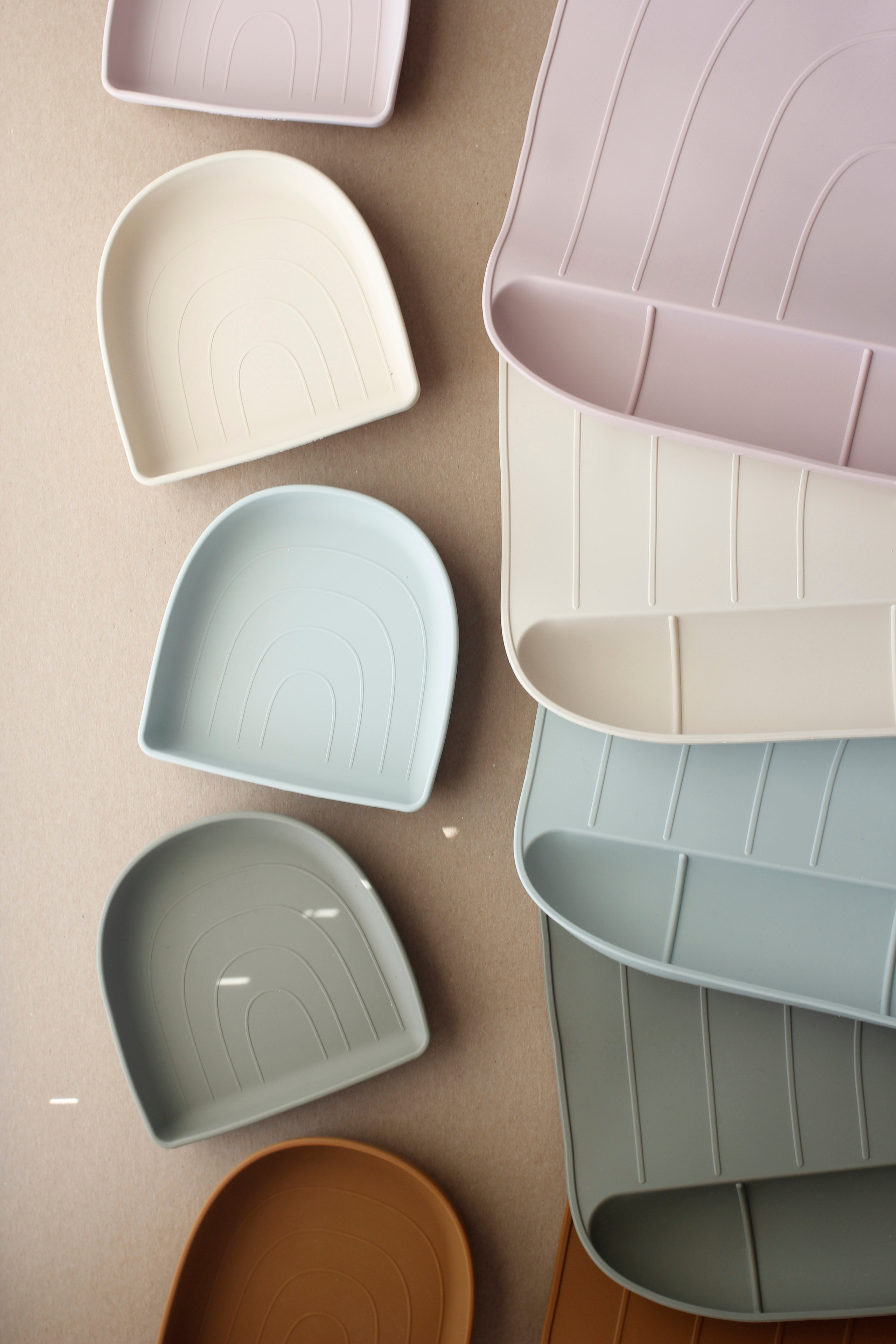 Silicone Suction Plate - Rainbow | Pale Mauve