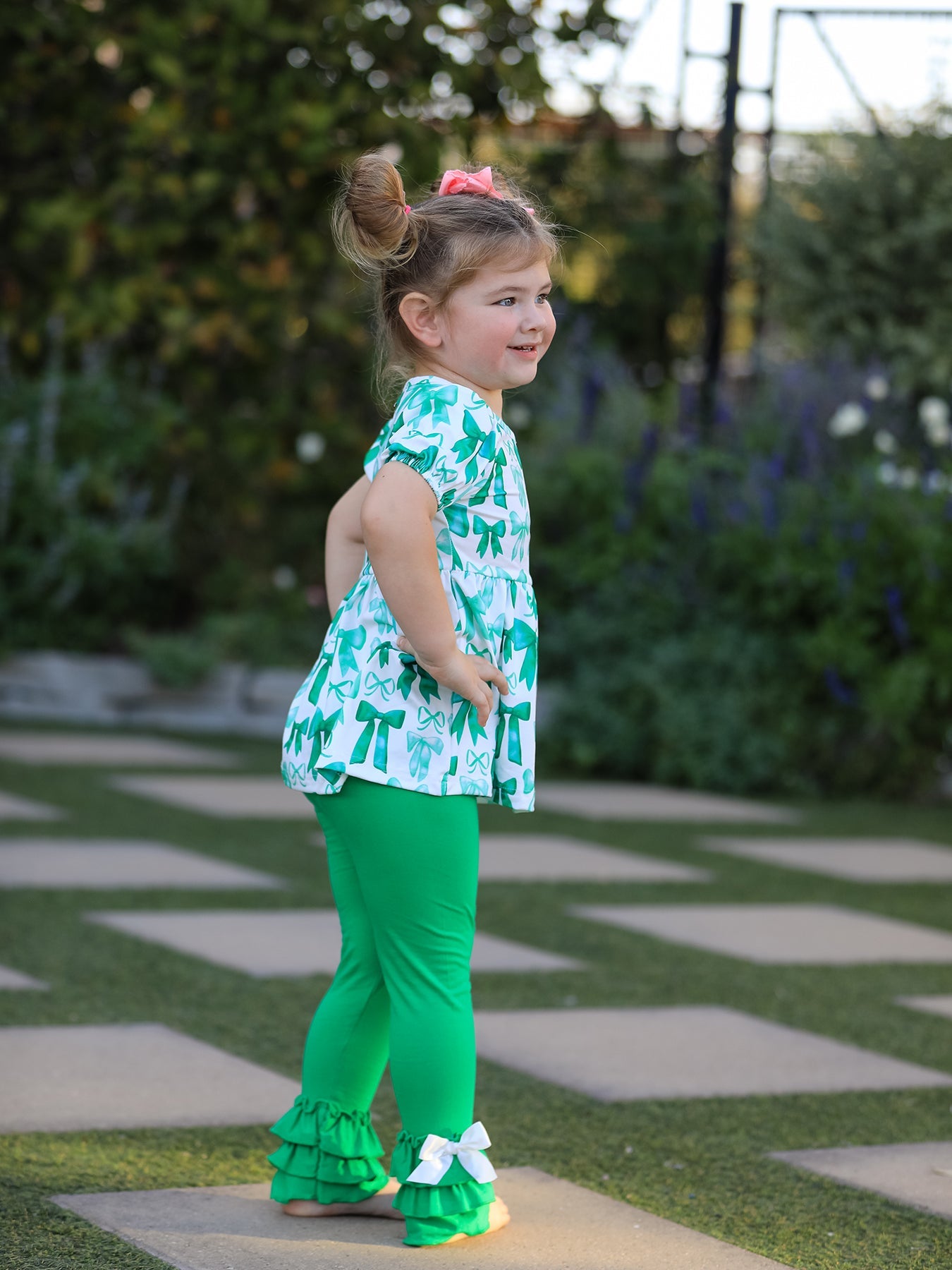 St. Patrick's Day Bow Top And Ruffled Leggings Girls Set