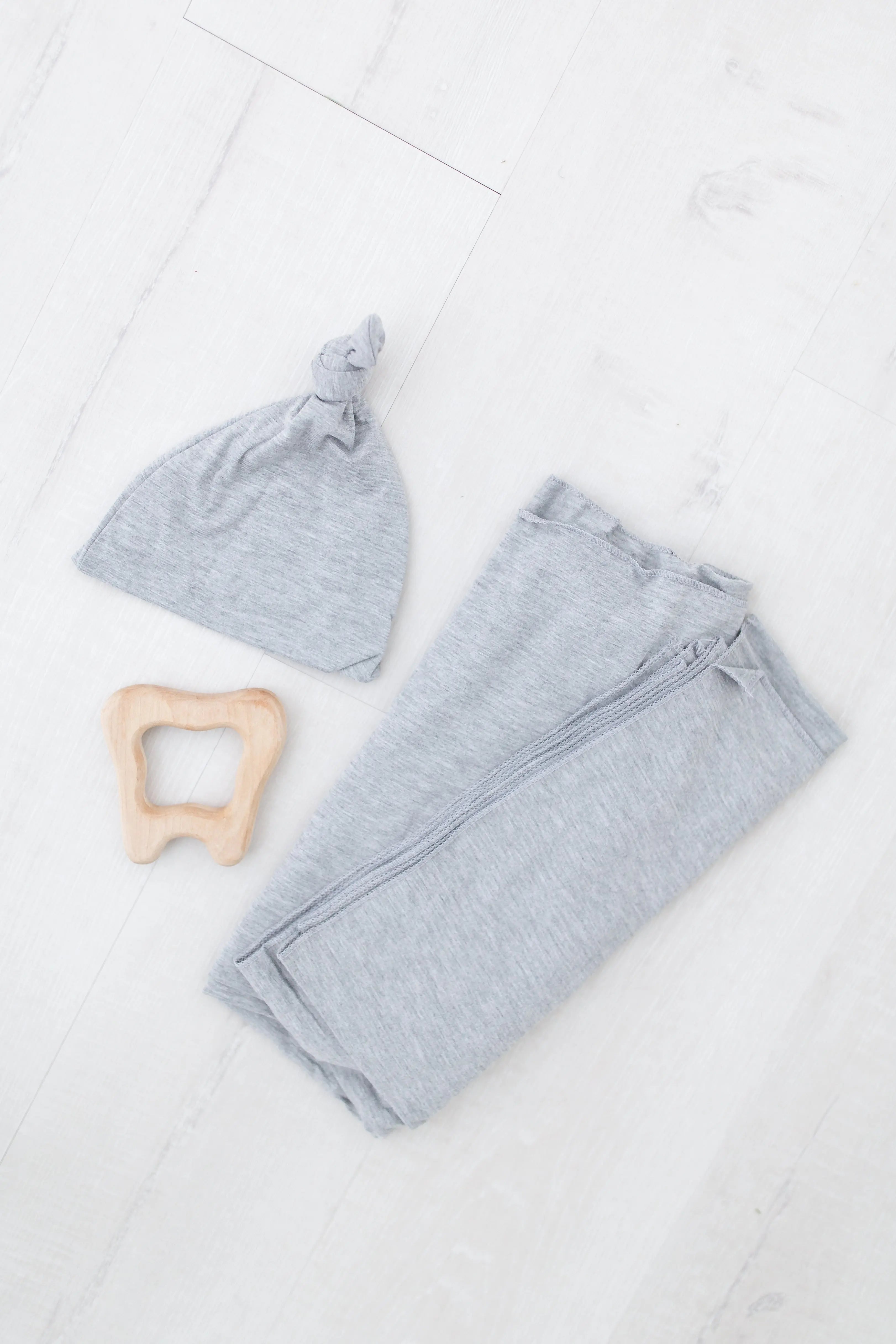 Swaddle Blanket And Hat Set - Gray